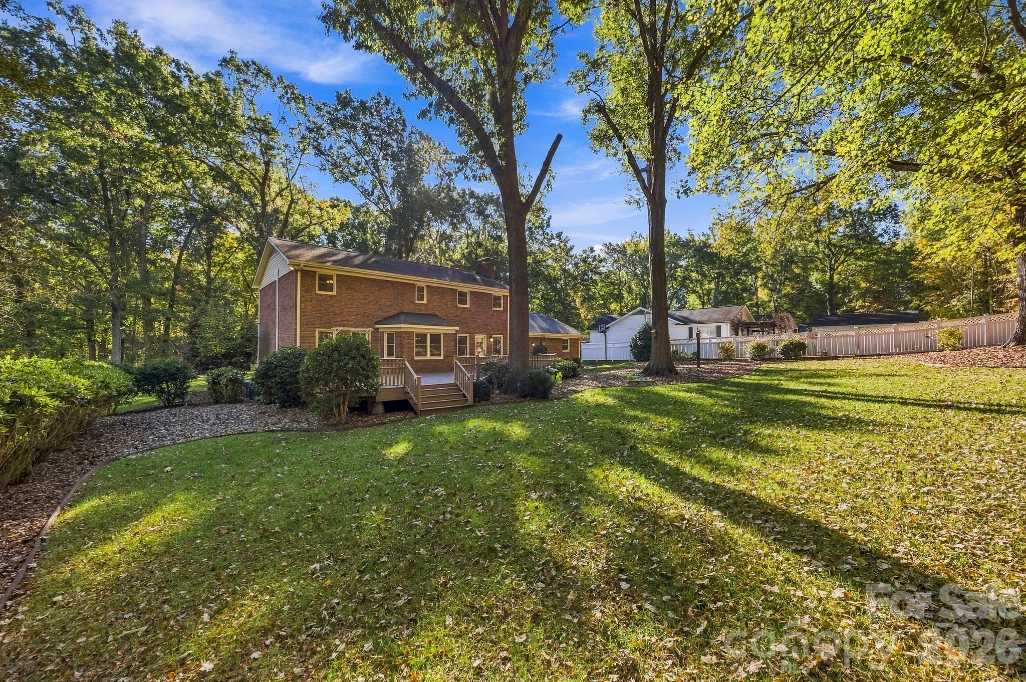 Single Family Residence at 405 Hillcrest Drive, Harrisburg, photo 43 of 48