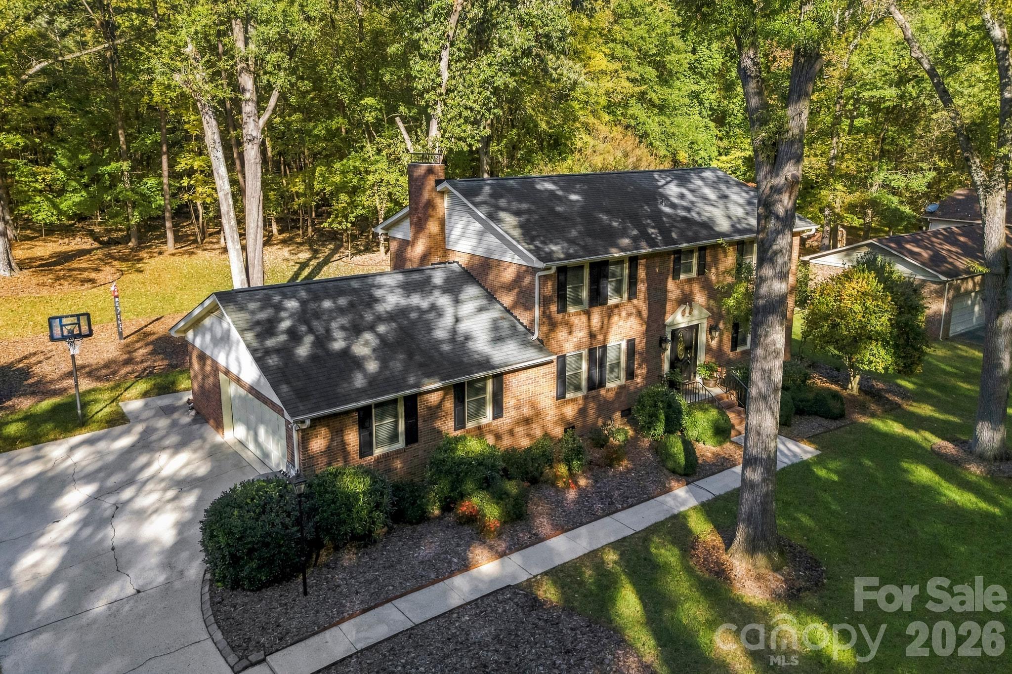 Single Family Residence at 405 Hillcrest Drive, Harrisburg, photo 46 of 48