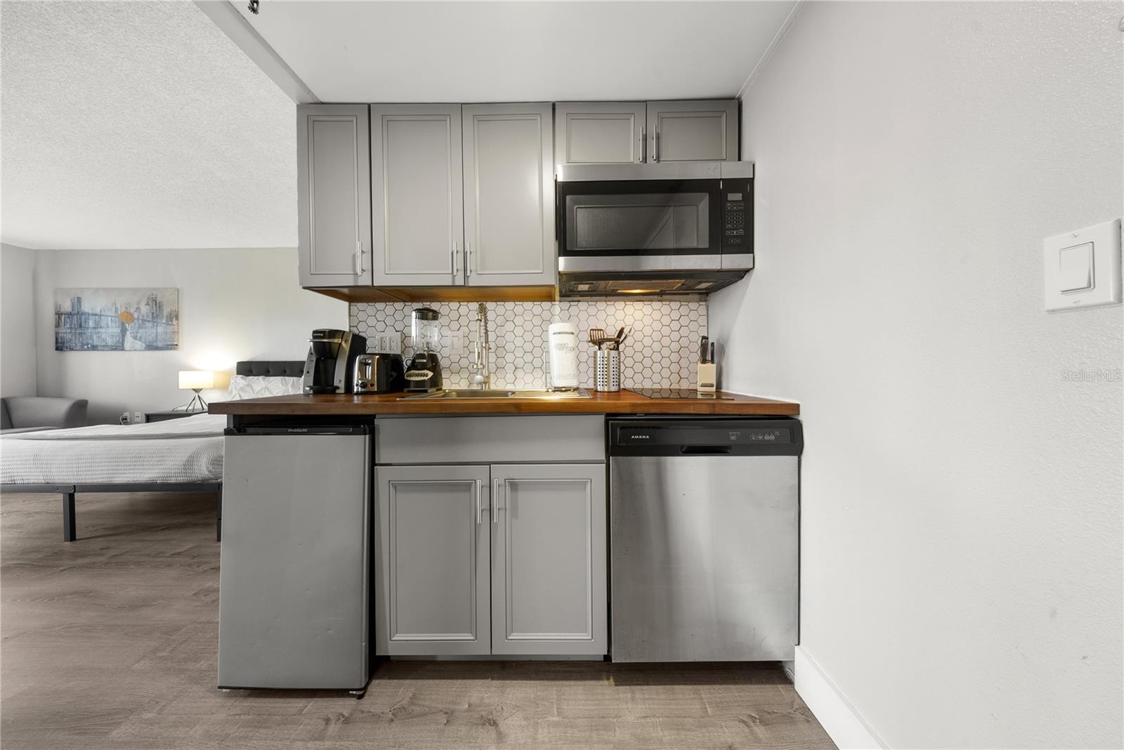 Condo - Hotel at 6165 CARRIER DR #3312, ORLANDO, photo 7 of 55