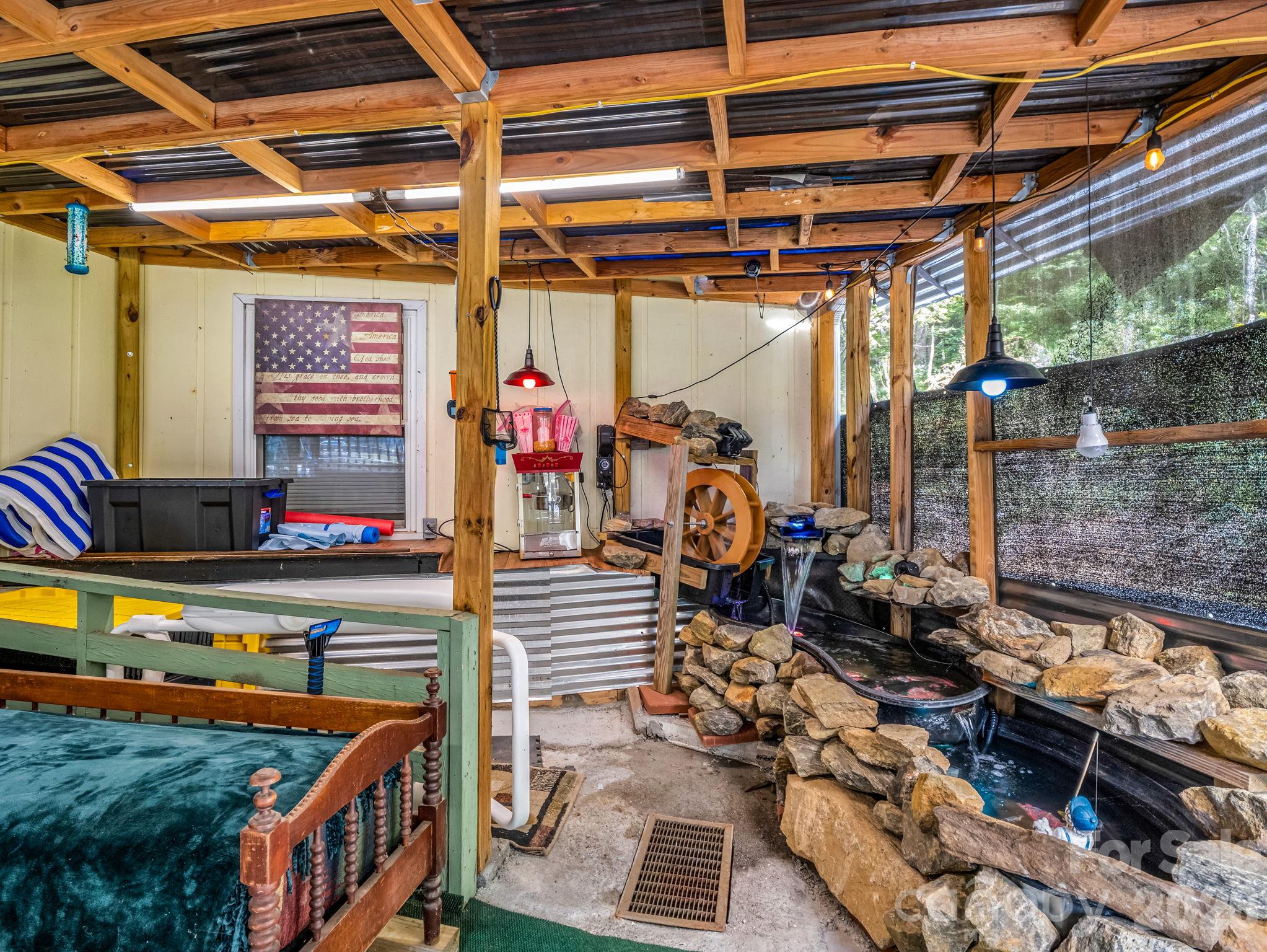 Outdoor cooking area - 48 Roberts Cove Road, Weaverville