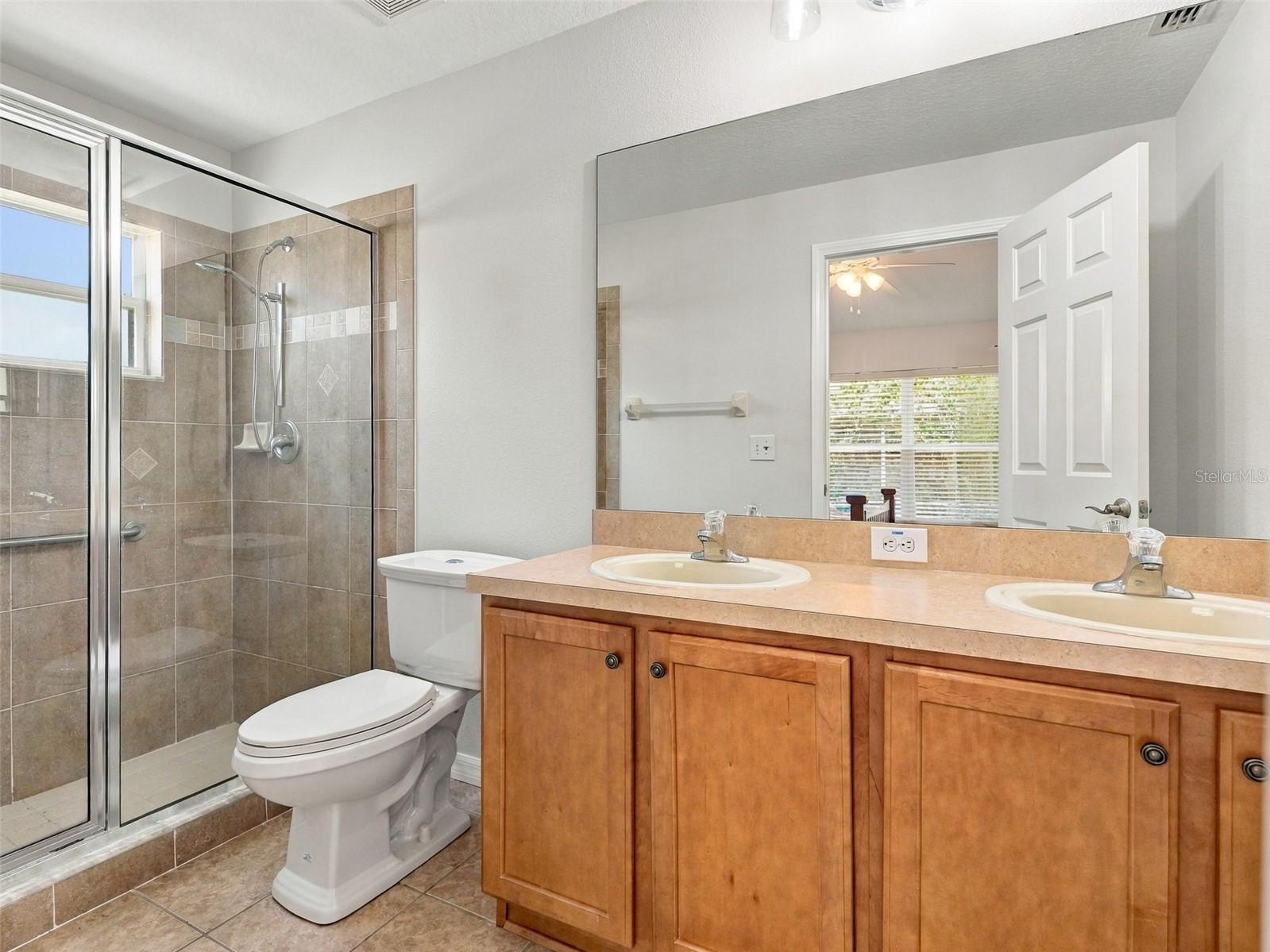Single Family Residence at 9608 ROLLING CIR, SAN ANTONIO, photo 22 of 48