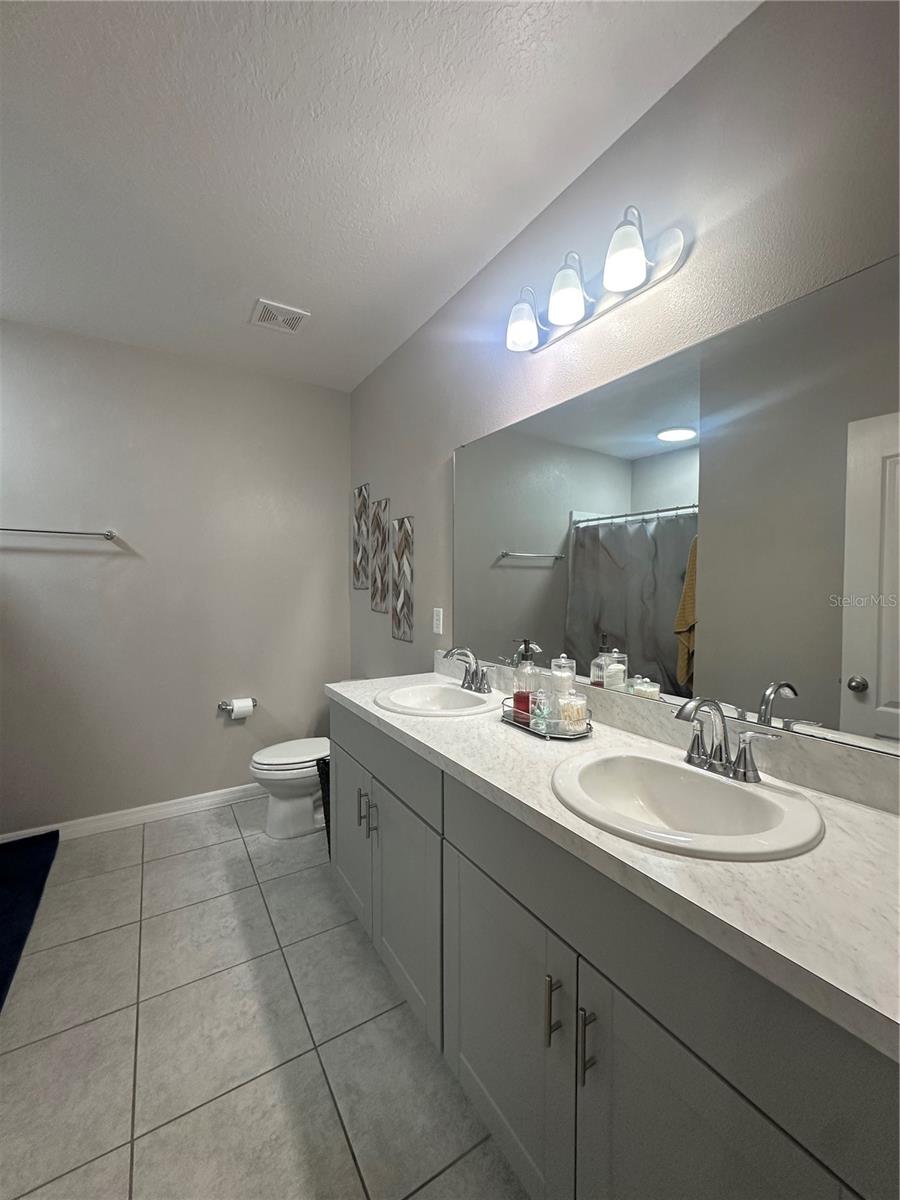 Single Family Residence at 80 ZINNIA LN E, POINCIANA, photo 4 of 21