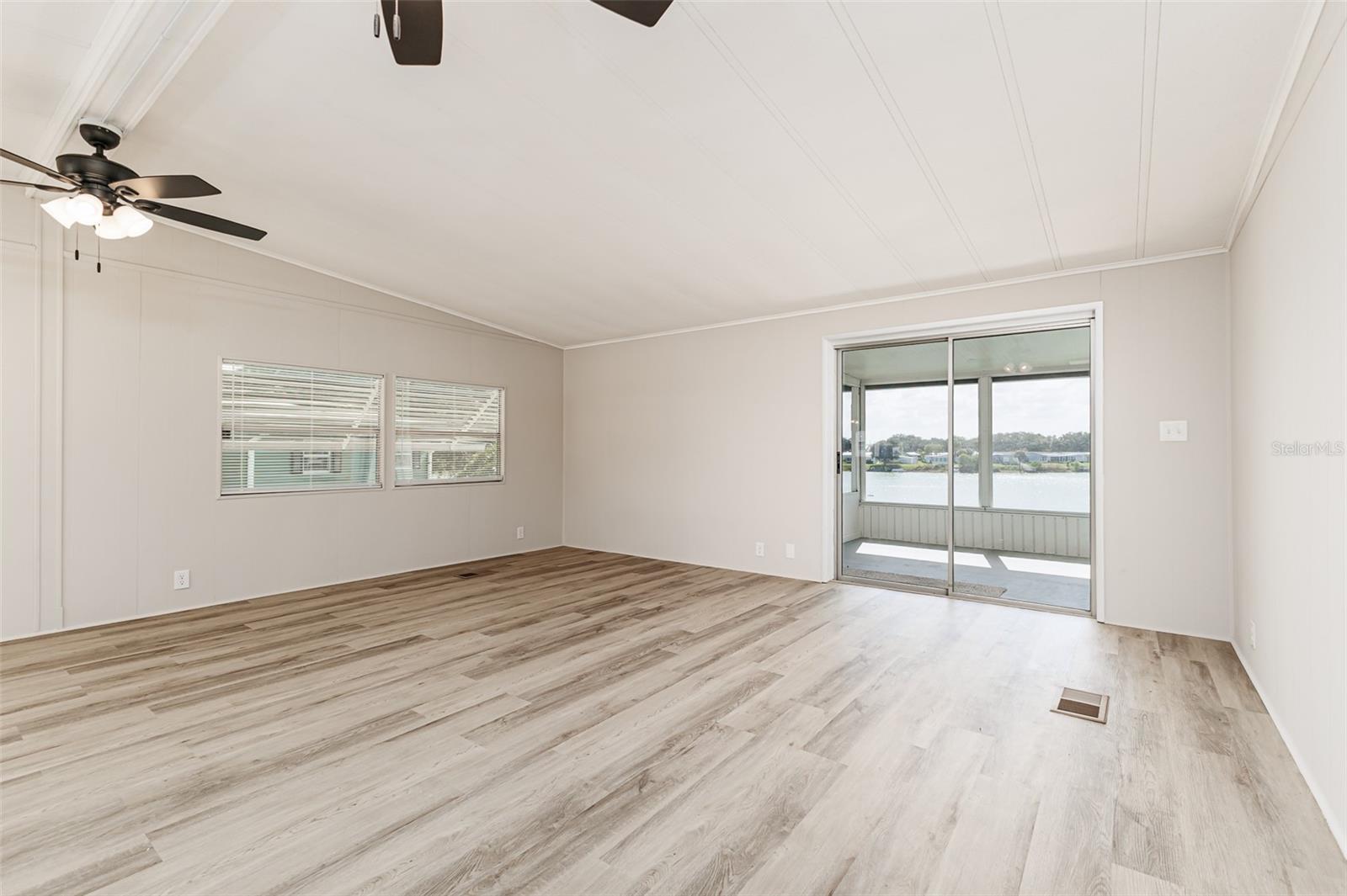 Manufactured Home at 2055 S FLORAL AVE #306, BARTOW, photo 11 of 25