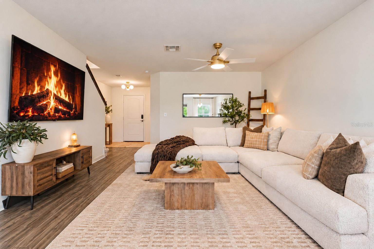 Townhouse at 5429 COMPANION LN, TAMPA, photo 9 of 25
