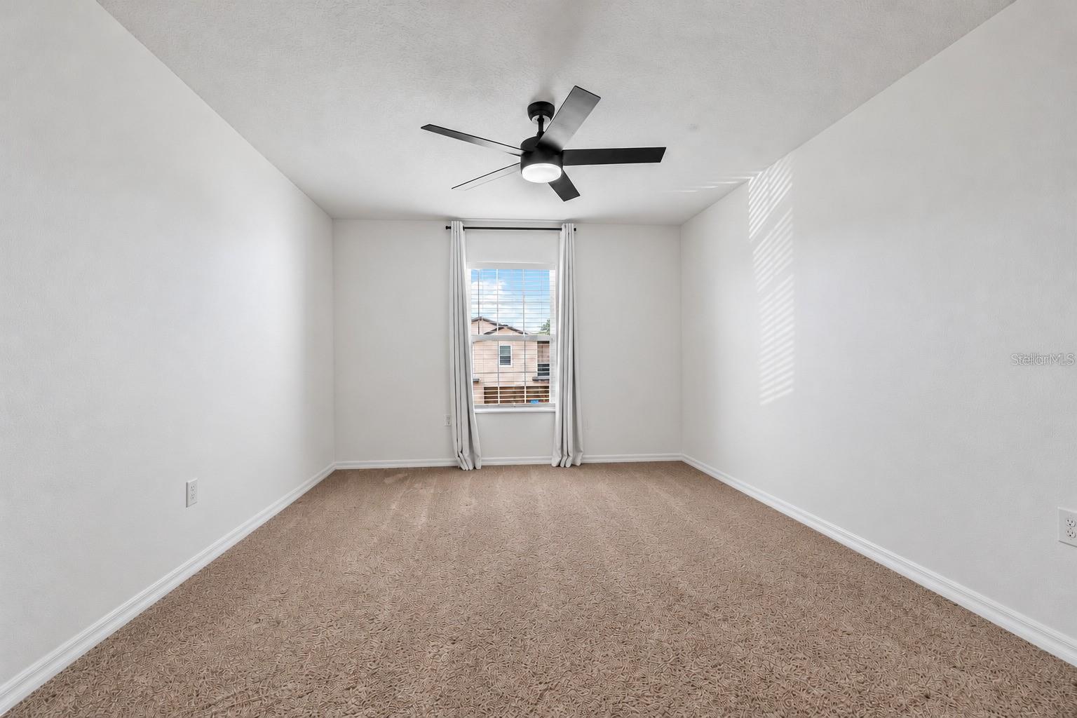 Townhouse at 5429 COMPANION LN, TAMPA, photo 19 of 25
