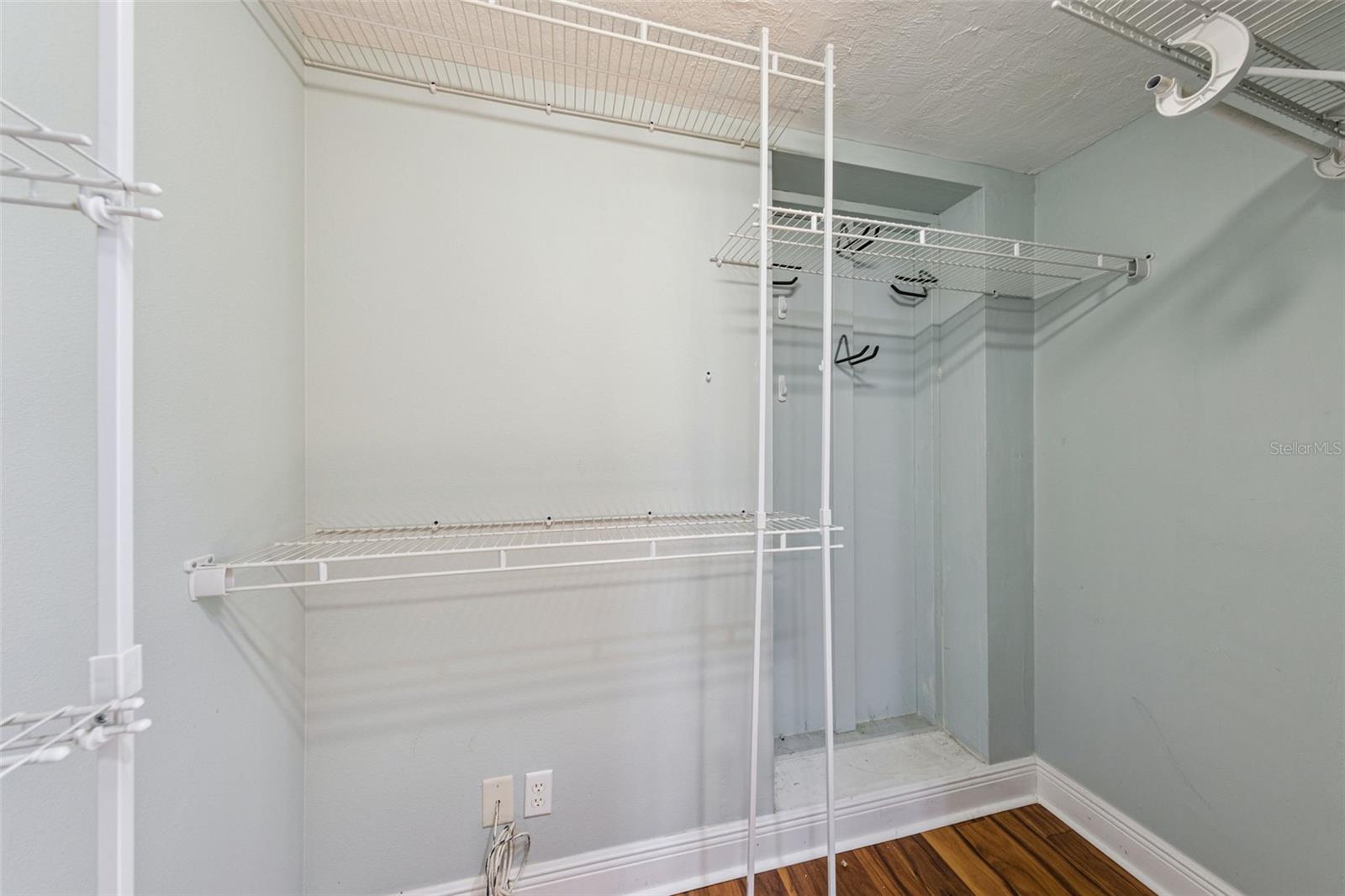 Oversized primary bedroom walk in closet - 3115 HARGILL DR, ORLANDO