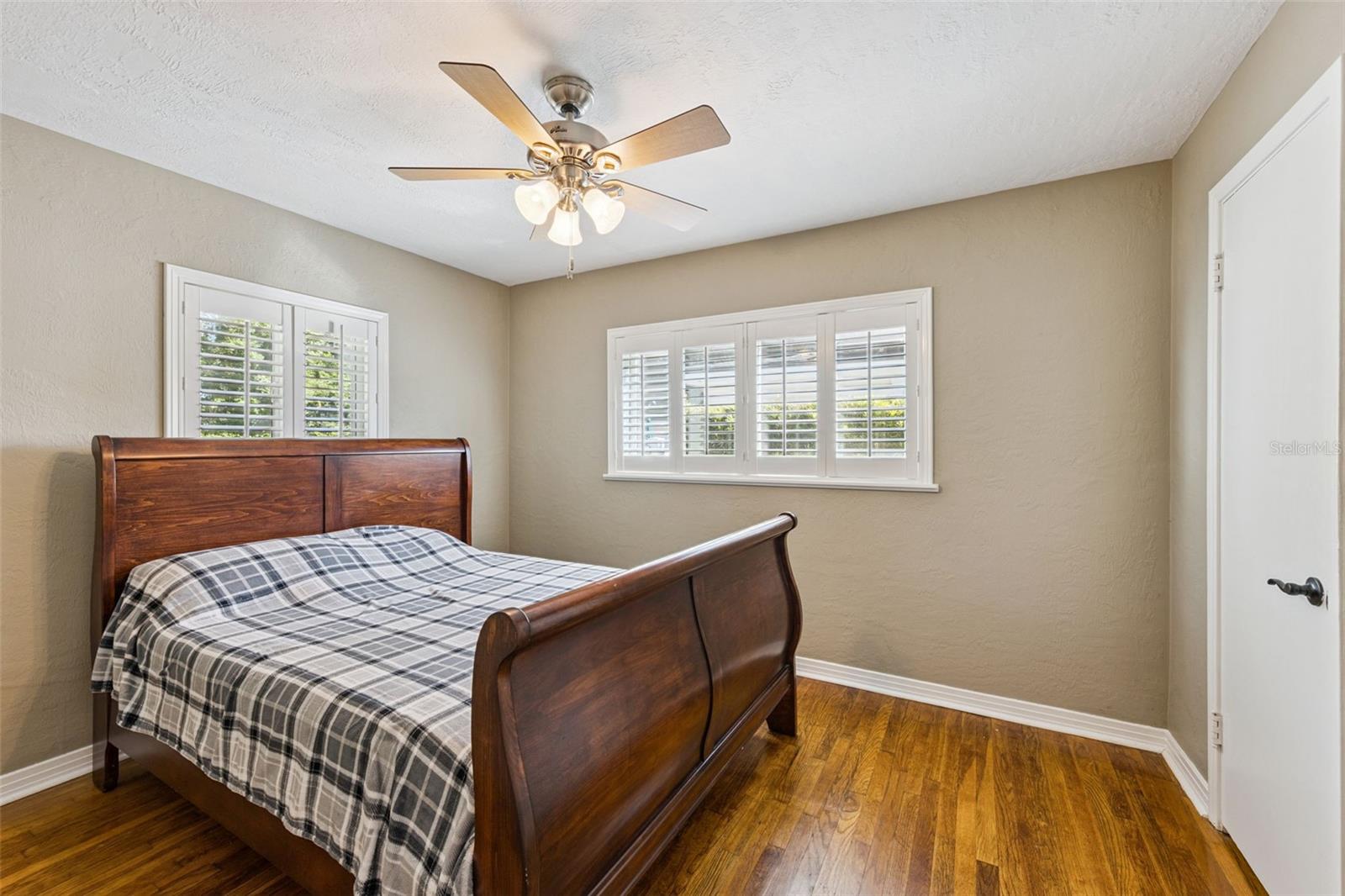 3rd bedroom overlooks backyard - 3115 HARGILL DR, ORLANDO