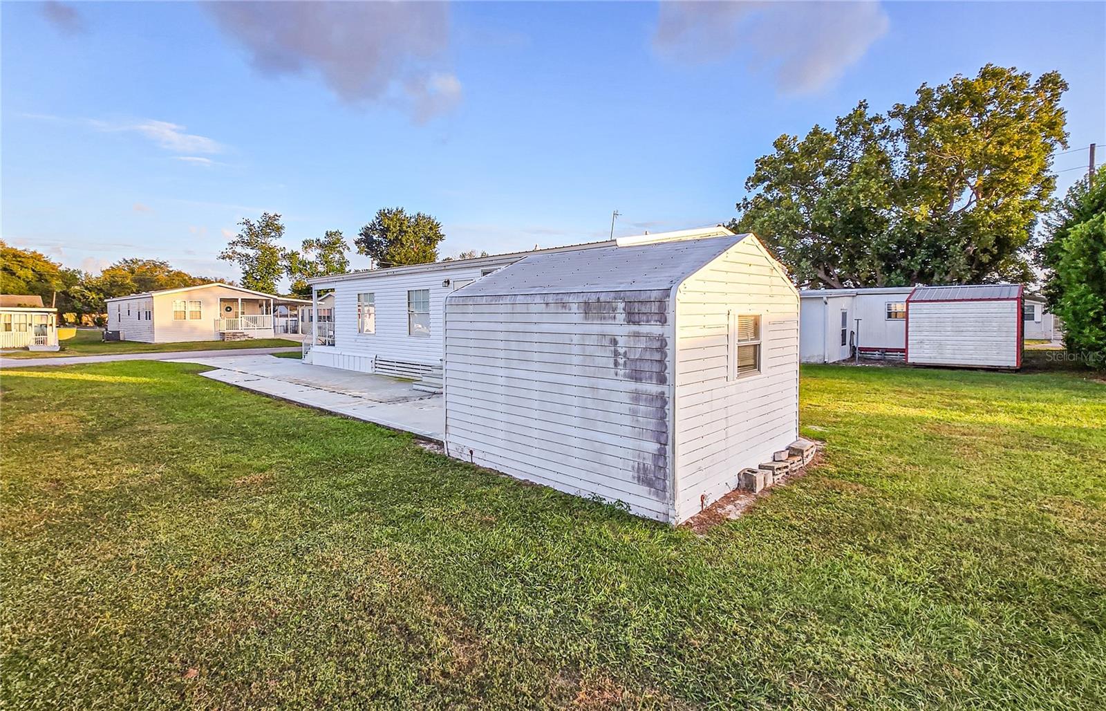Manufactured Home at 5425 BETMAR DR, ZEPHYRHILLS, photo 28 of 45