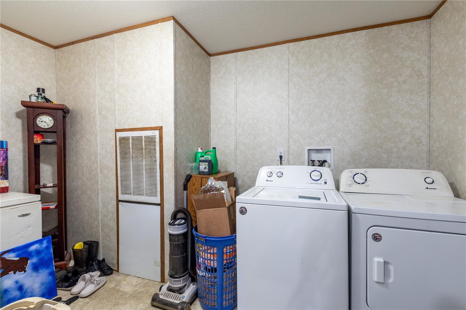 Manufactured Home at 13719 NW 89TH AVE, LAKE BUTLER, photo 14 of 27