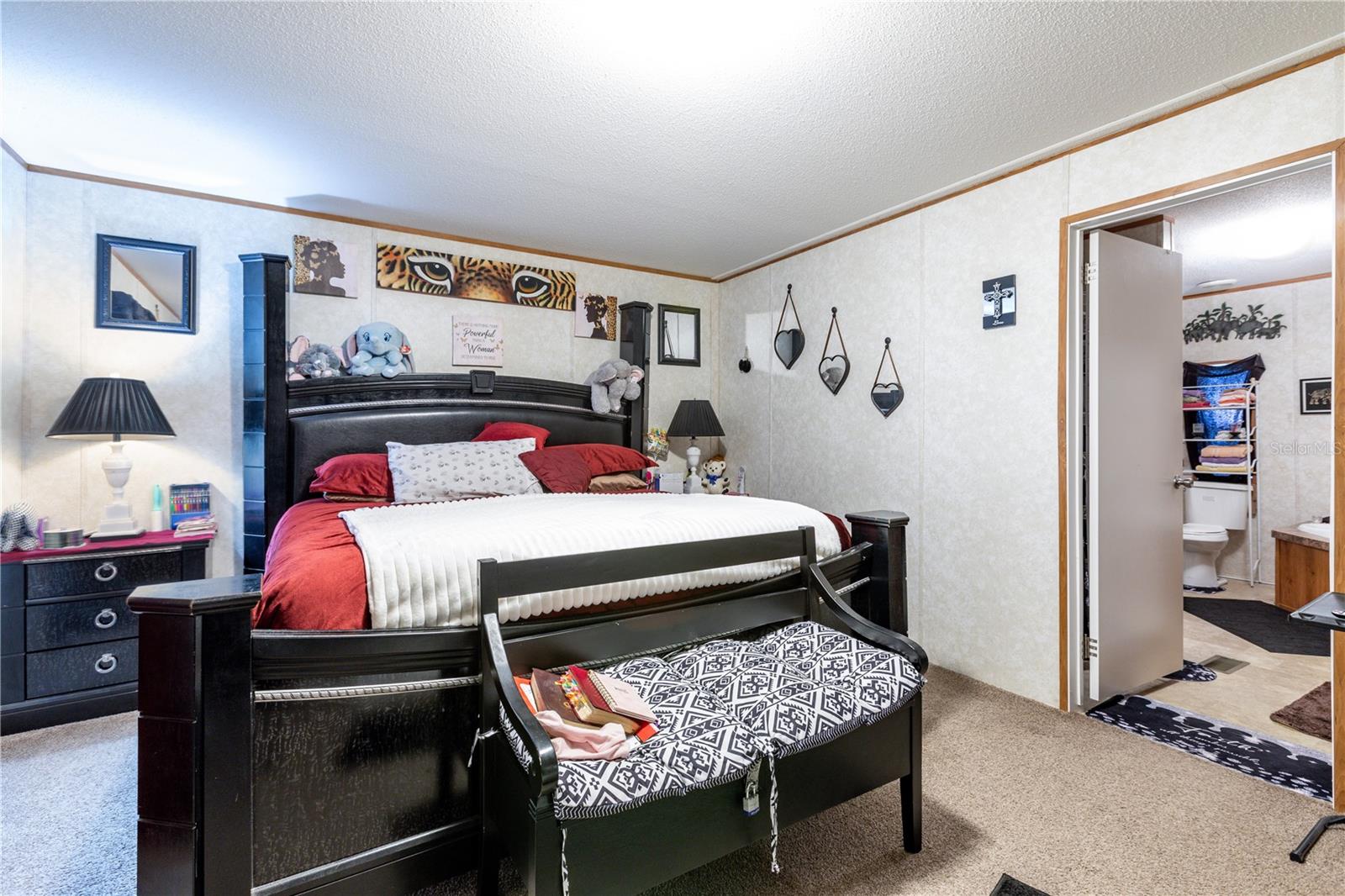 Manufactured Home at 13719 NW 89TH AVE, LAKE BUTLER, photo 16 of 27