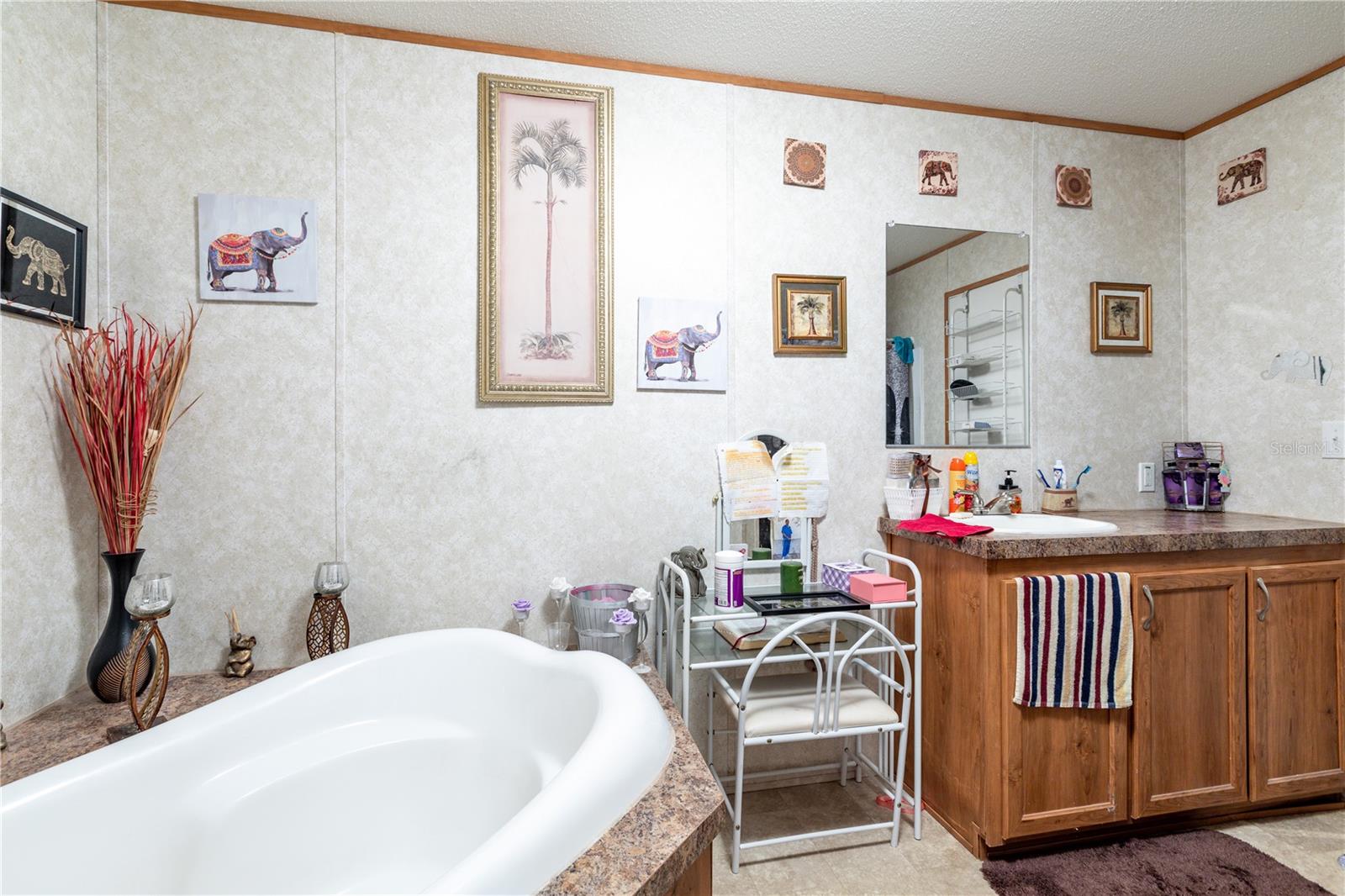 Manufactured Home at 13719 NW 89TH AVE, LAKE BUTLER, photo 18 of 27