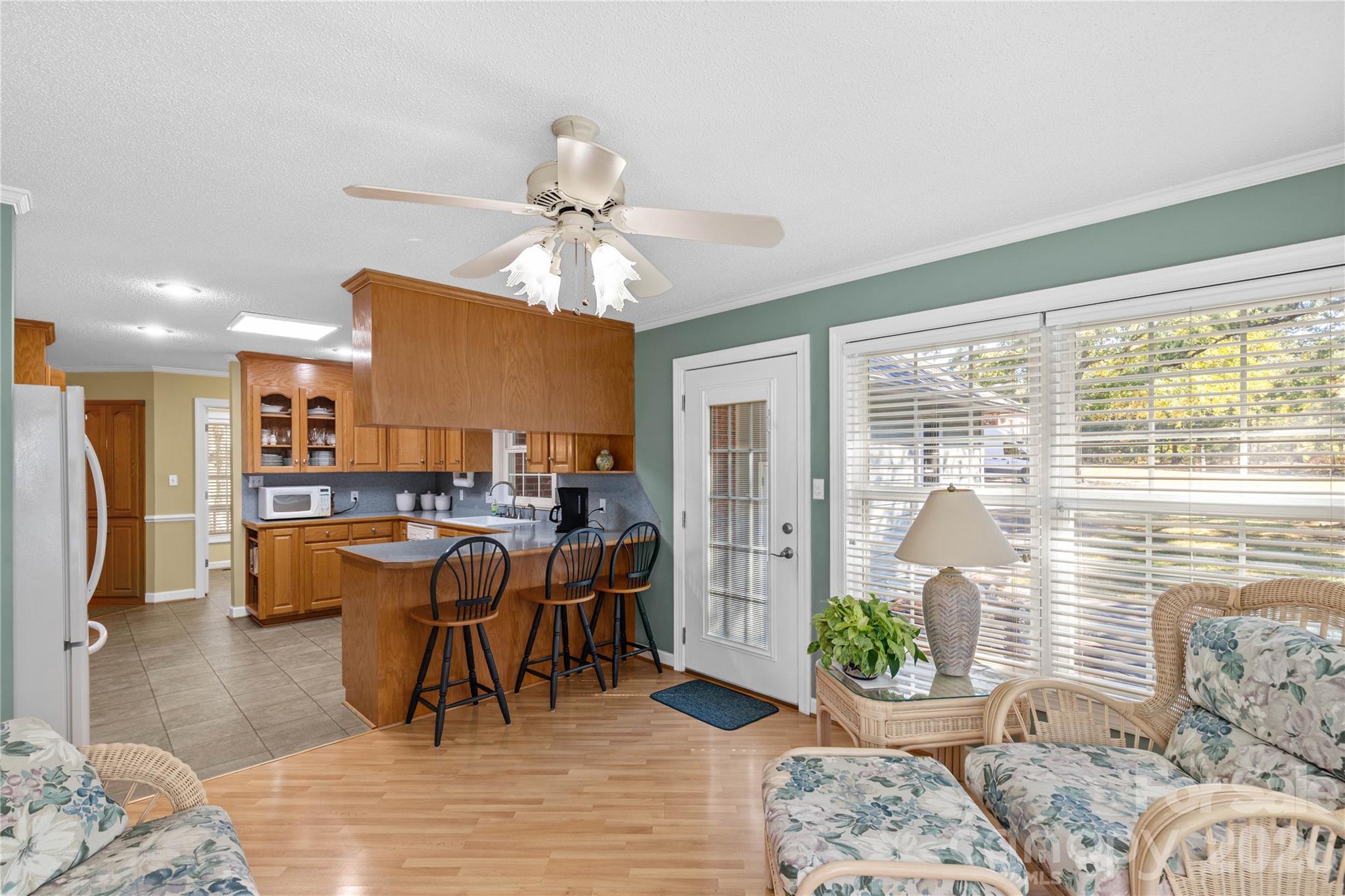 Single Family Residence at 2934 Cane Mill Road, Lancaster, photo 13 of 39