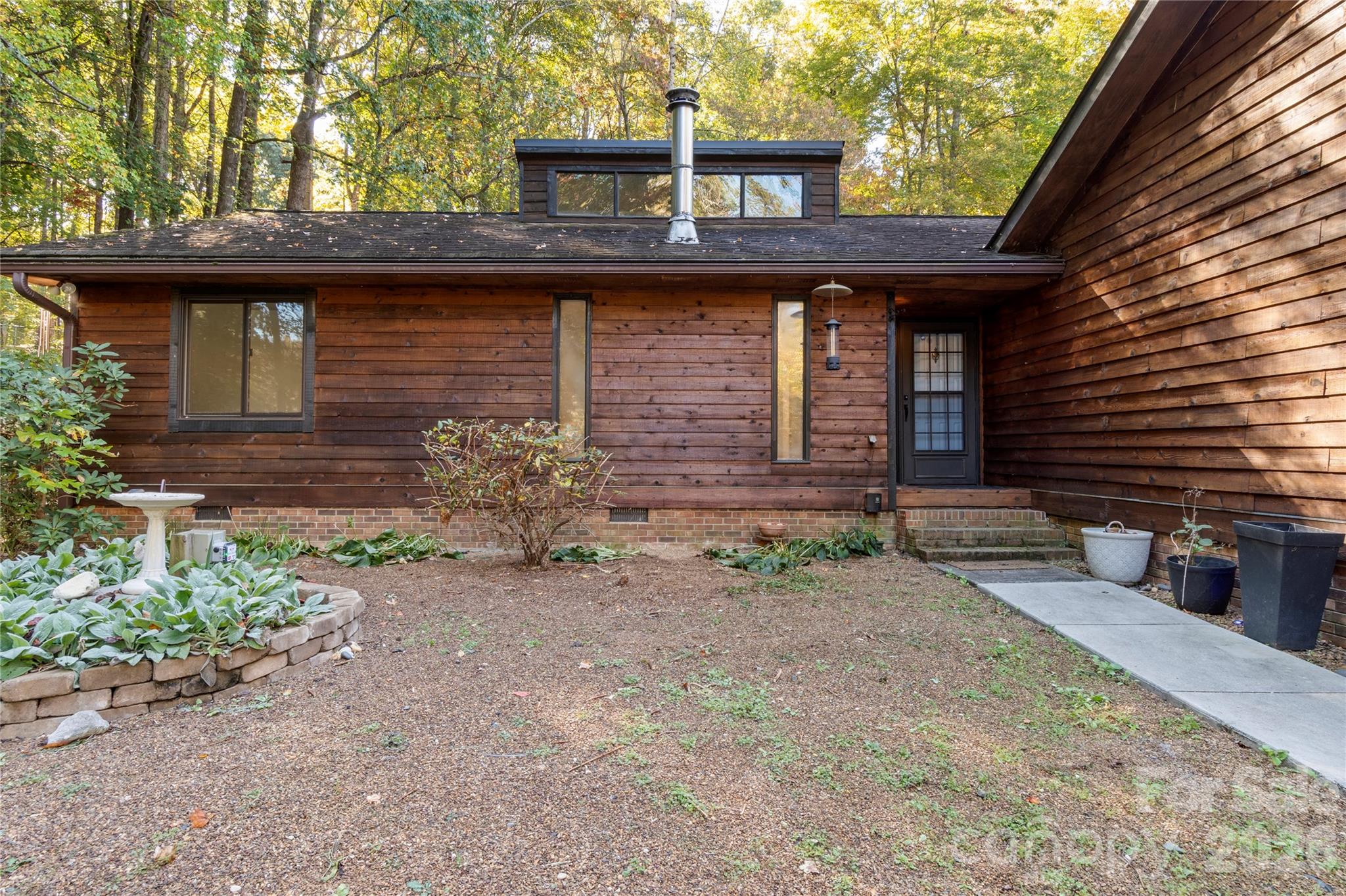 Single Family Residence at 5768 Windworth Drie Drive, Winston Salem, photo 3 of 35