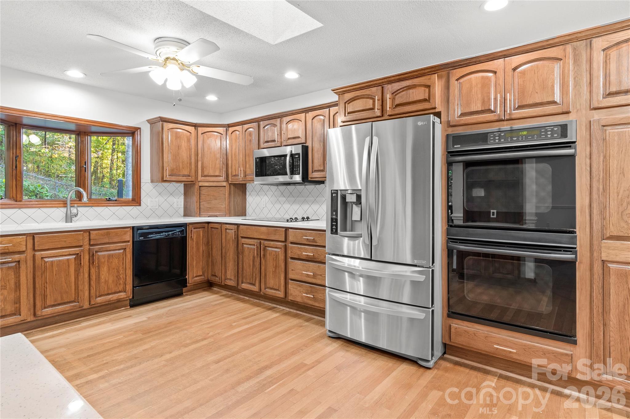 Single Family Residence at 5768 Windworth Drie Drive, Winston Salem, photo 11 of 35