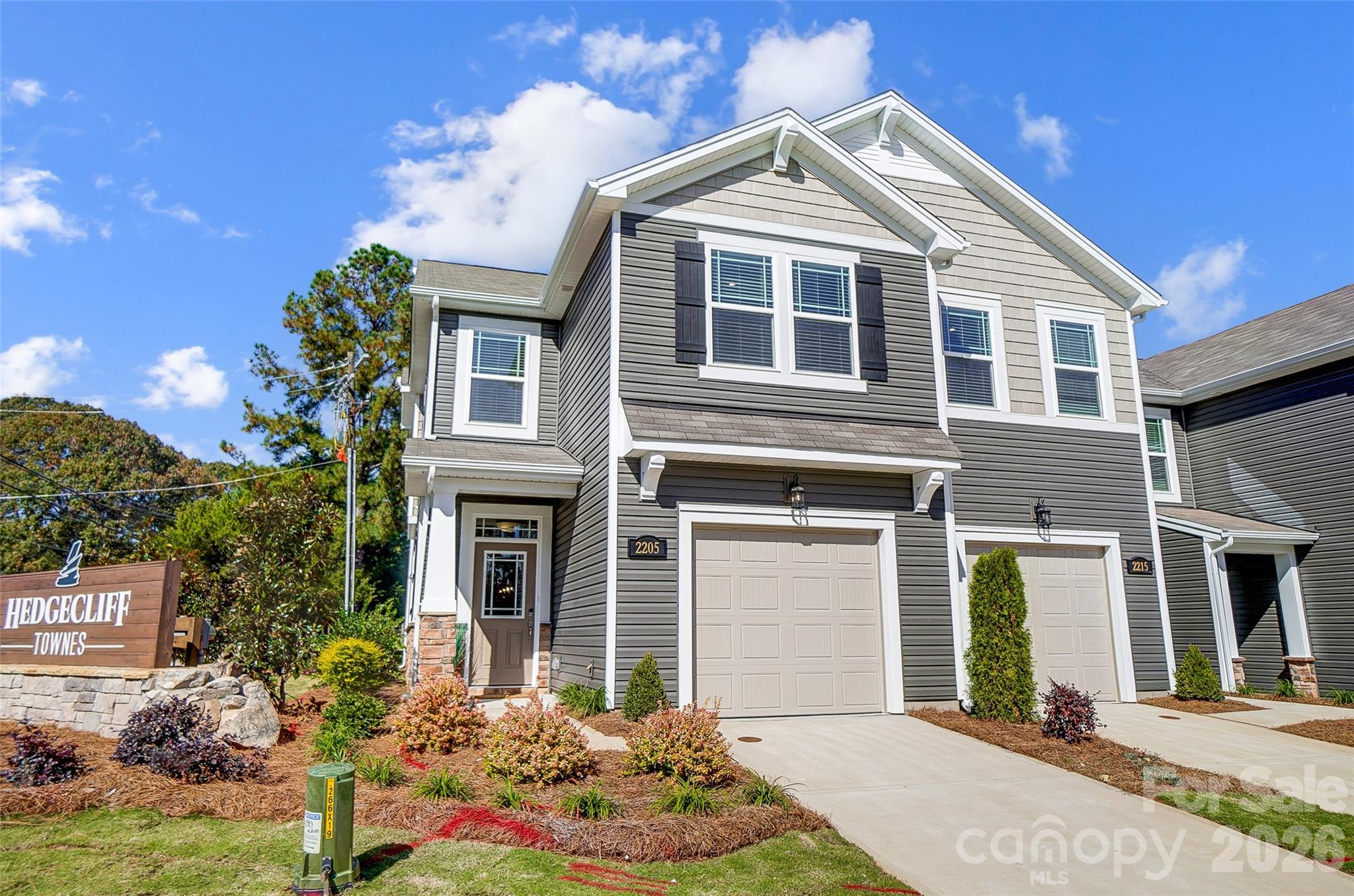 Amira End Unit Front View-Photo Similar to Subject Property - 2500 Hedgecliff Road, Kannapolis