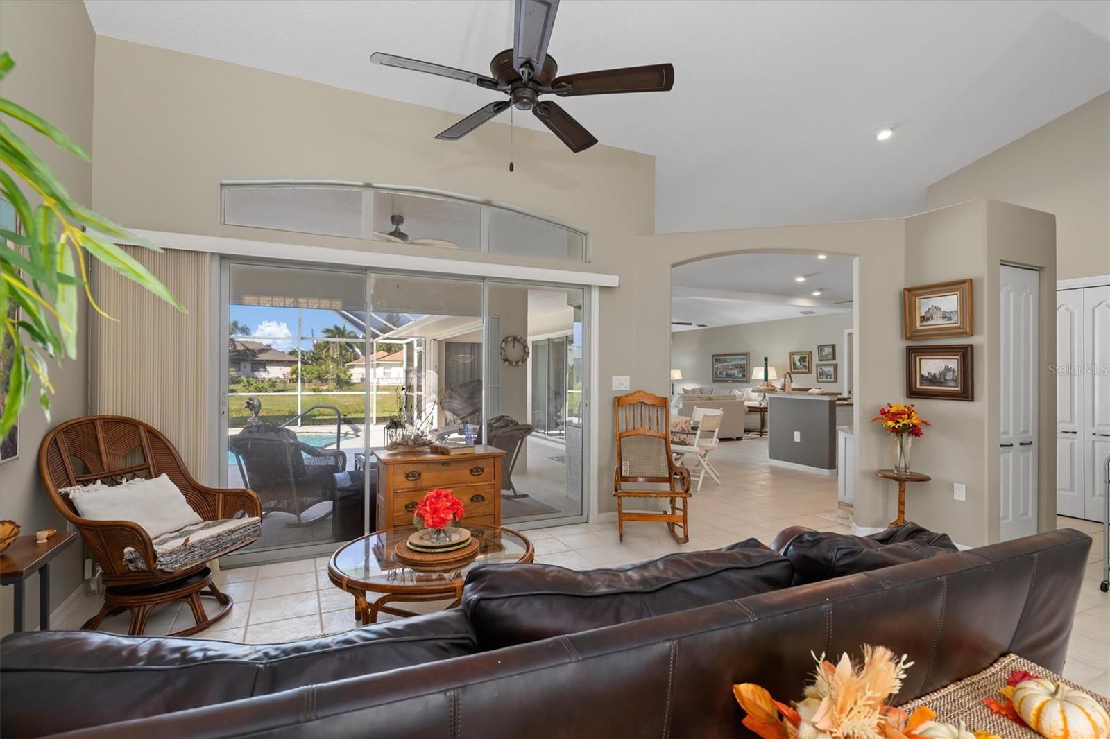 Single Family Residence at 17 SPORTSMAN RD, ROTONDA WEST, photo 3 of 54