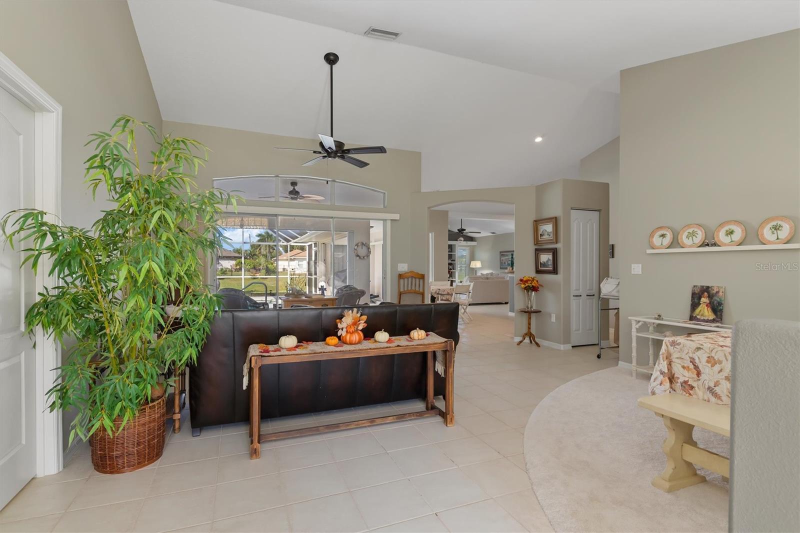 Single Family Residence at 17 SPORTSMAN RD, ROTONDA WEST, photo 4 of 54
