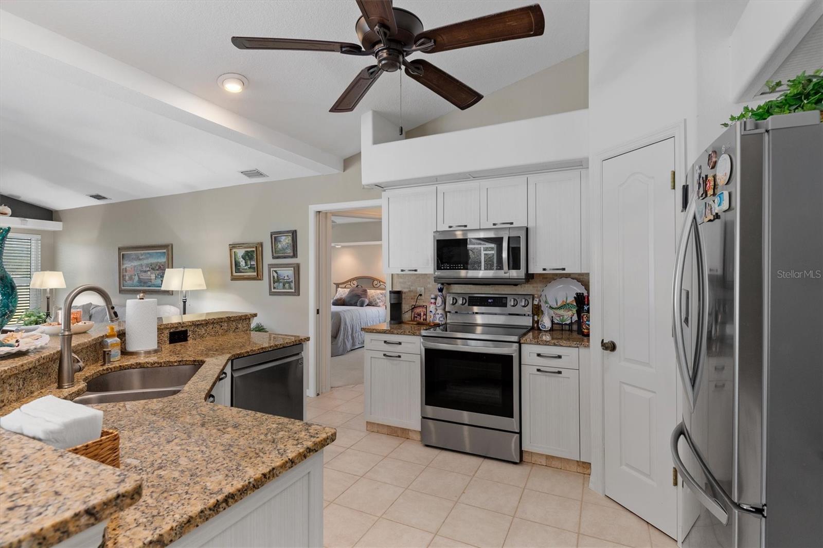 Single Family Residence at 17 SPORTSMAN RD, ROTONDA WEST, photo 14 of 54