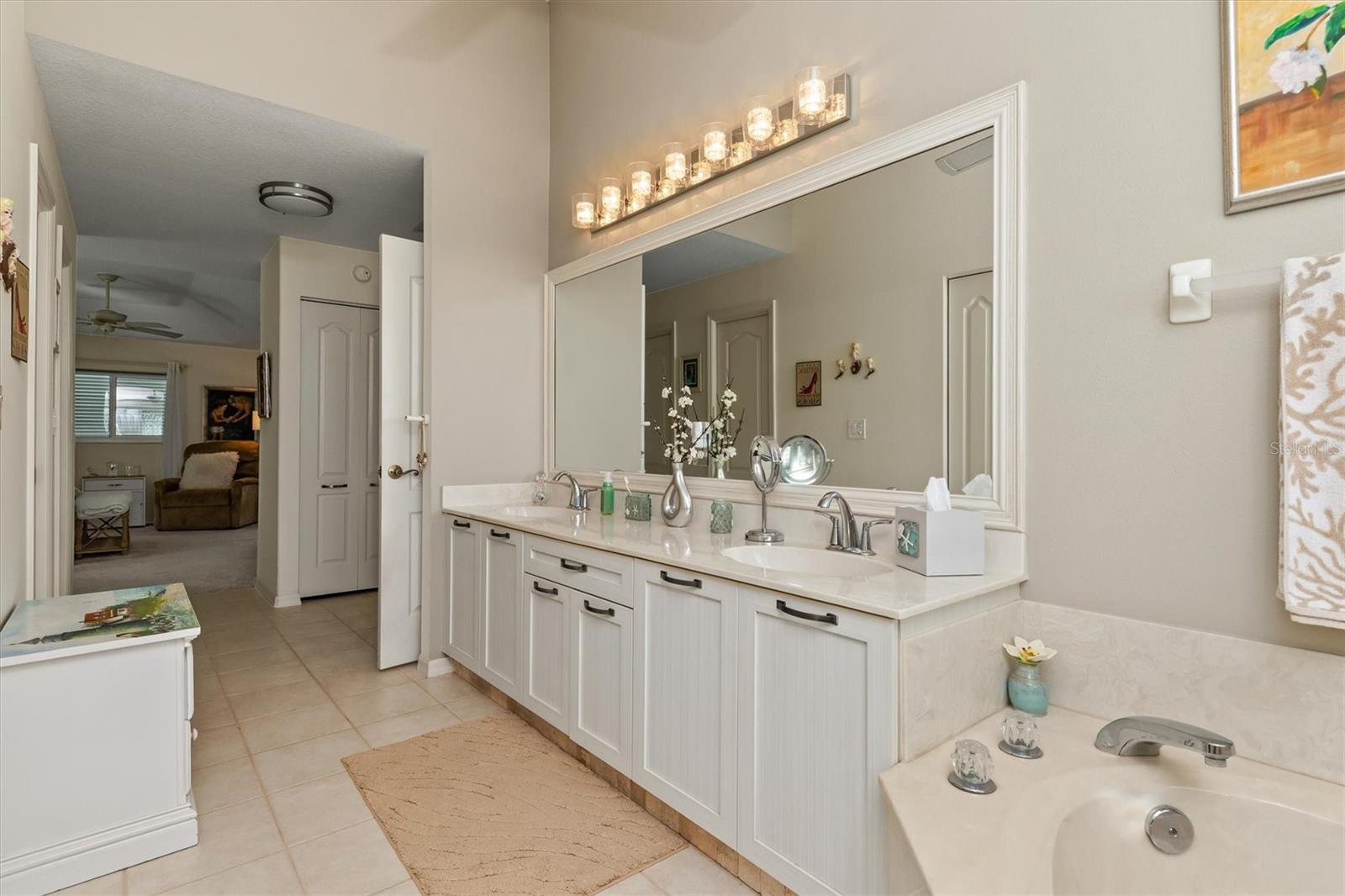 Single Family Residence at 17 SPORTSMAN RD, ROTONDA WEST, photo 32 of 54