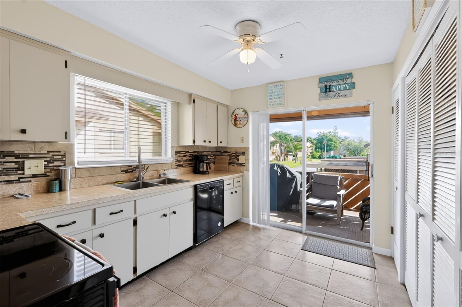 Condominium at 4036 DAVIT DR, NEW PORT RICHEY, photo 17 of 53
