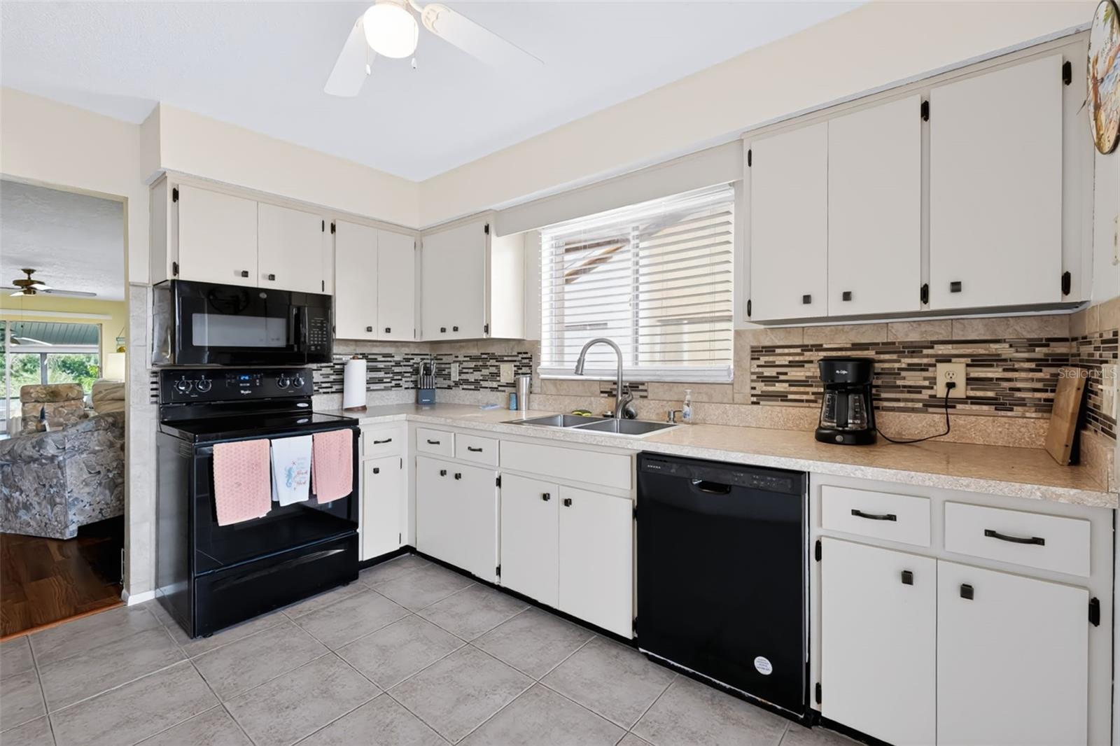Condominium at 4036 DAVIT DR, NEW PORT RICHEY, photo 19 of 53