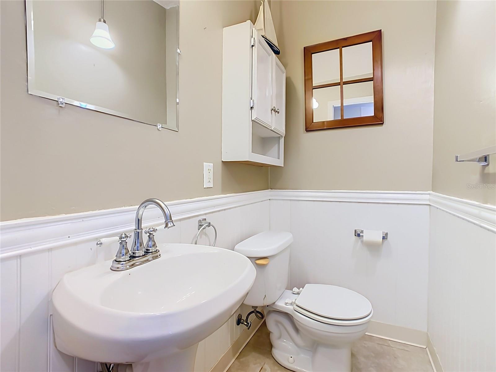 Half bath - 9000 US HWY 192 #897, CLERMONT