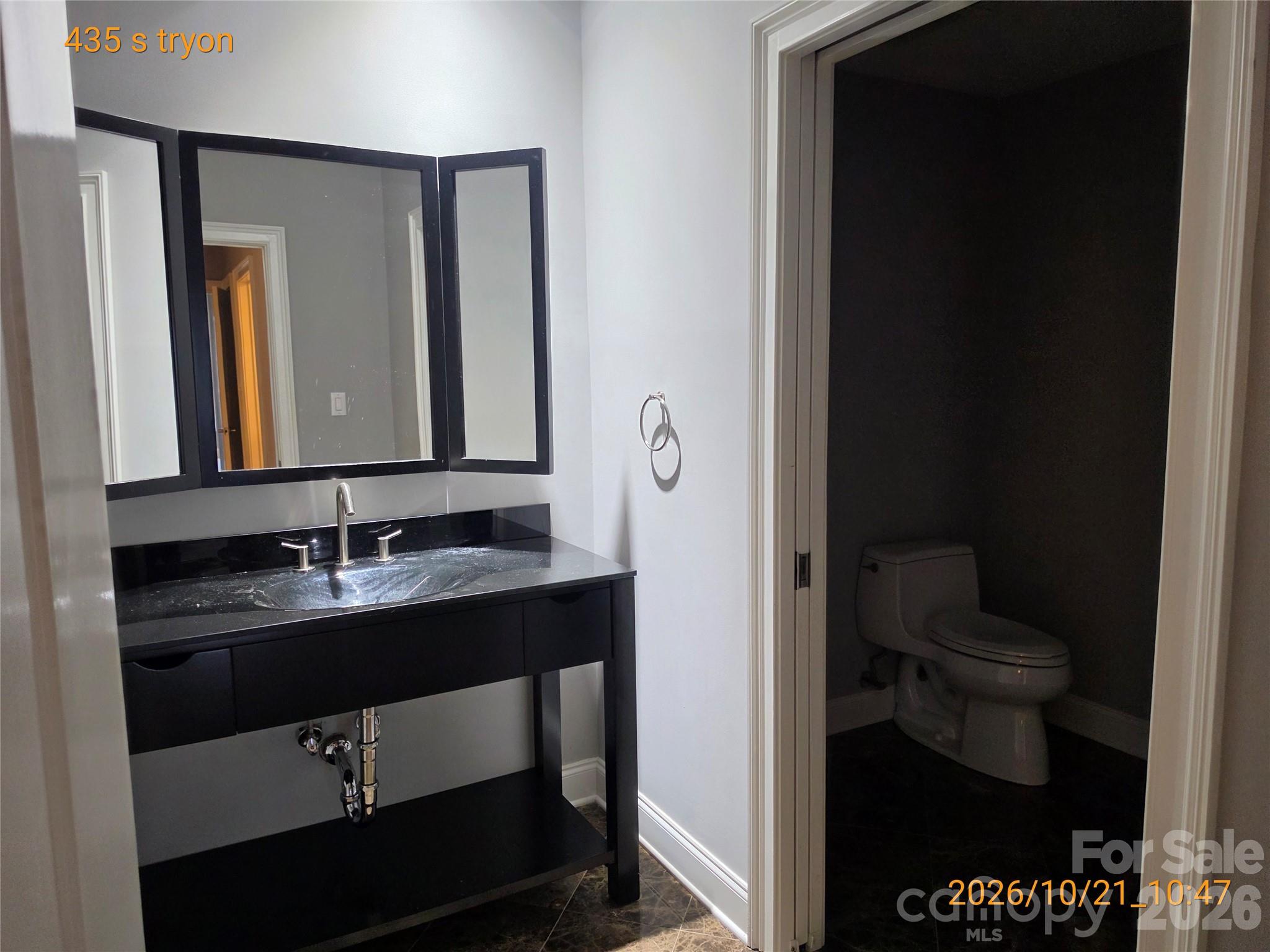 Condominium at 435 Tryon Street, Charlotte, photo 13 of 19