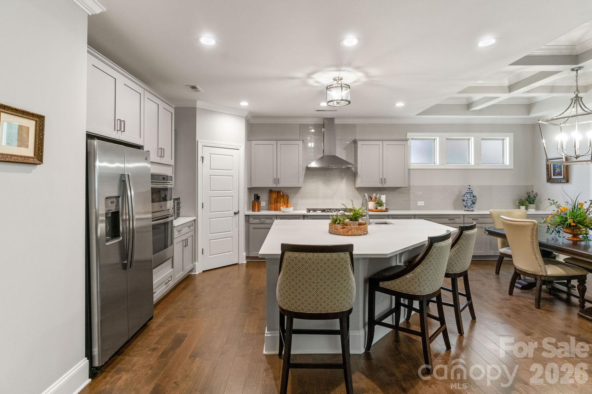 Single Family Residence at 260 Broadleaf Drive, Denver, photo 4 of 46