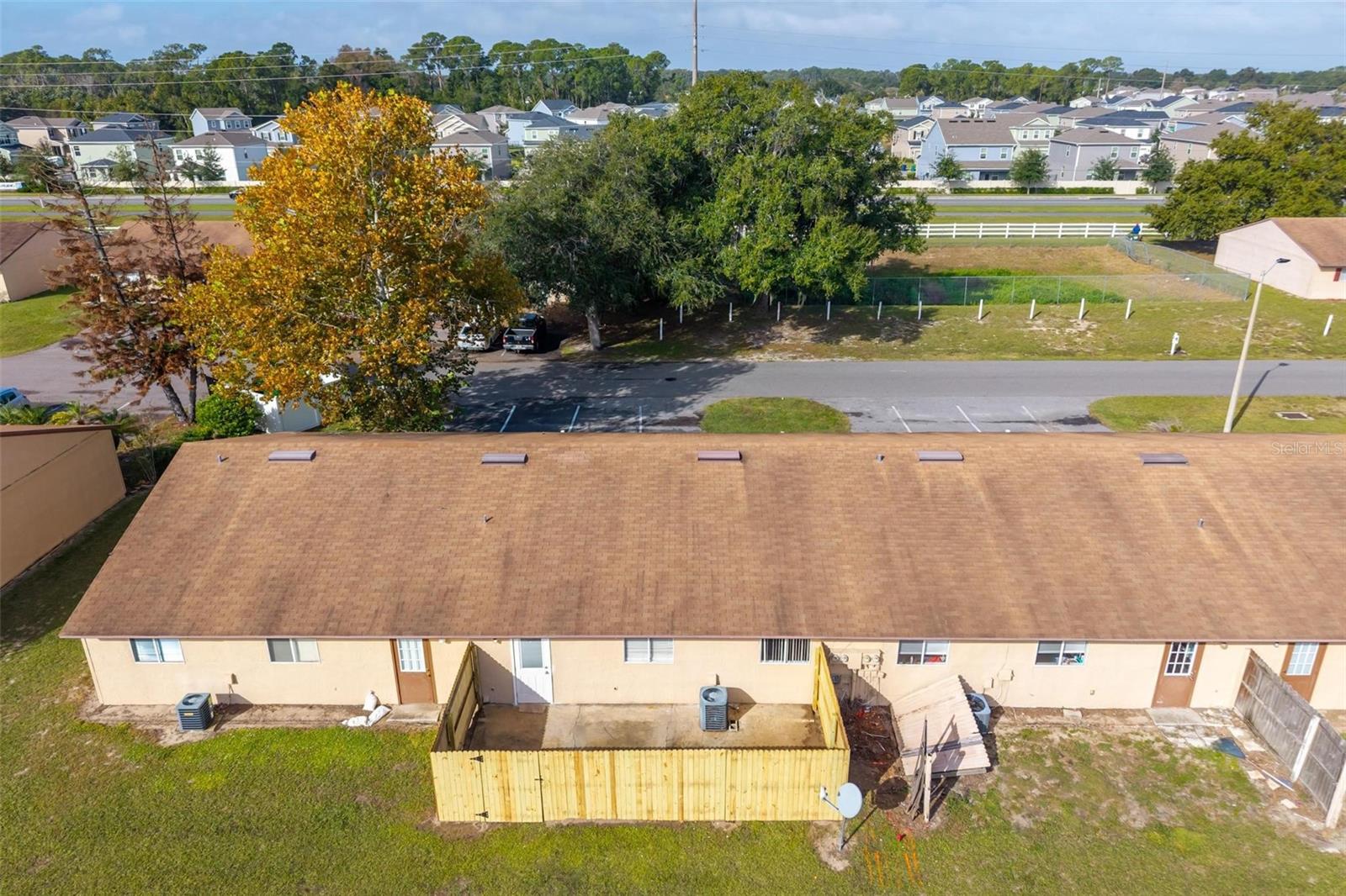 Townhouse at 459 W ROSEWOOD LN, TAVARES, photo 3 of 52