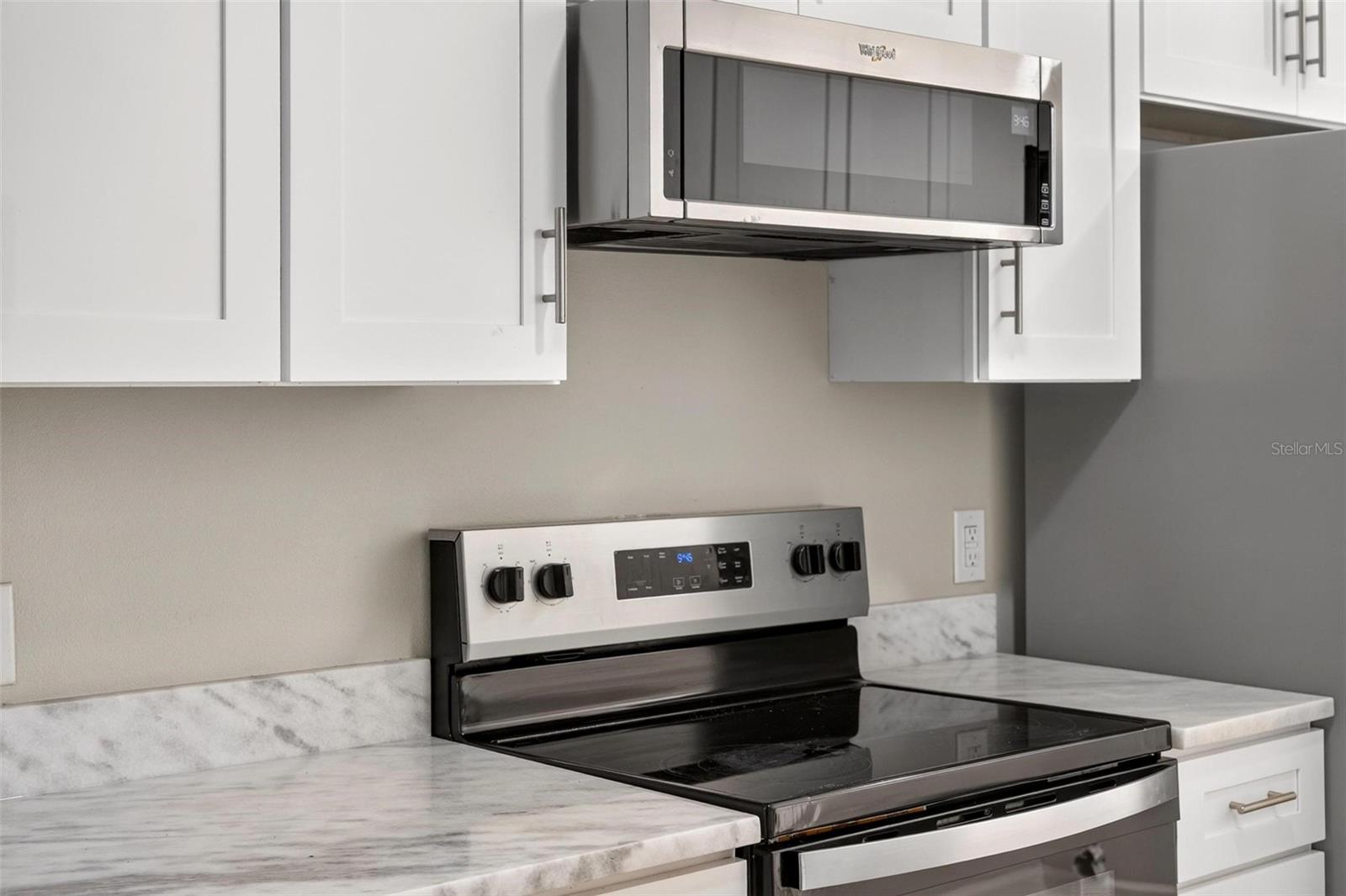 Townhouse at 459 W ROSEWOOD LN, TAVARES, photo 11 of 52