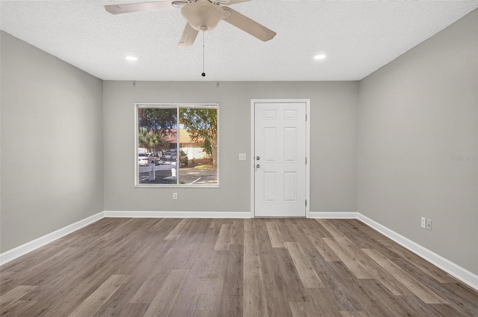 Townhouse at 459 W ROSEWOOD LN, TAVARES, photo 20 of 52