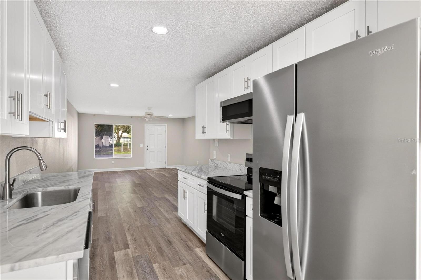 Townhouse at 459 W ROSEWOOD LN, TAVARES, photo 25 of 52