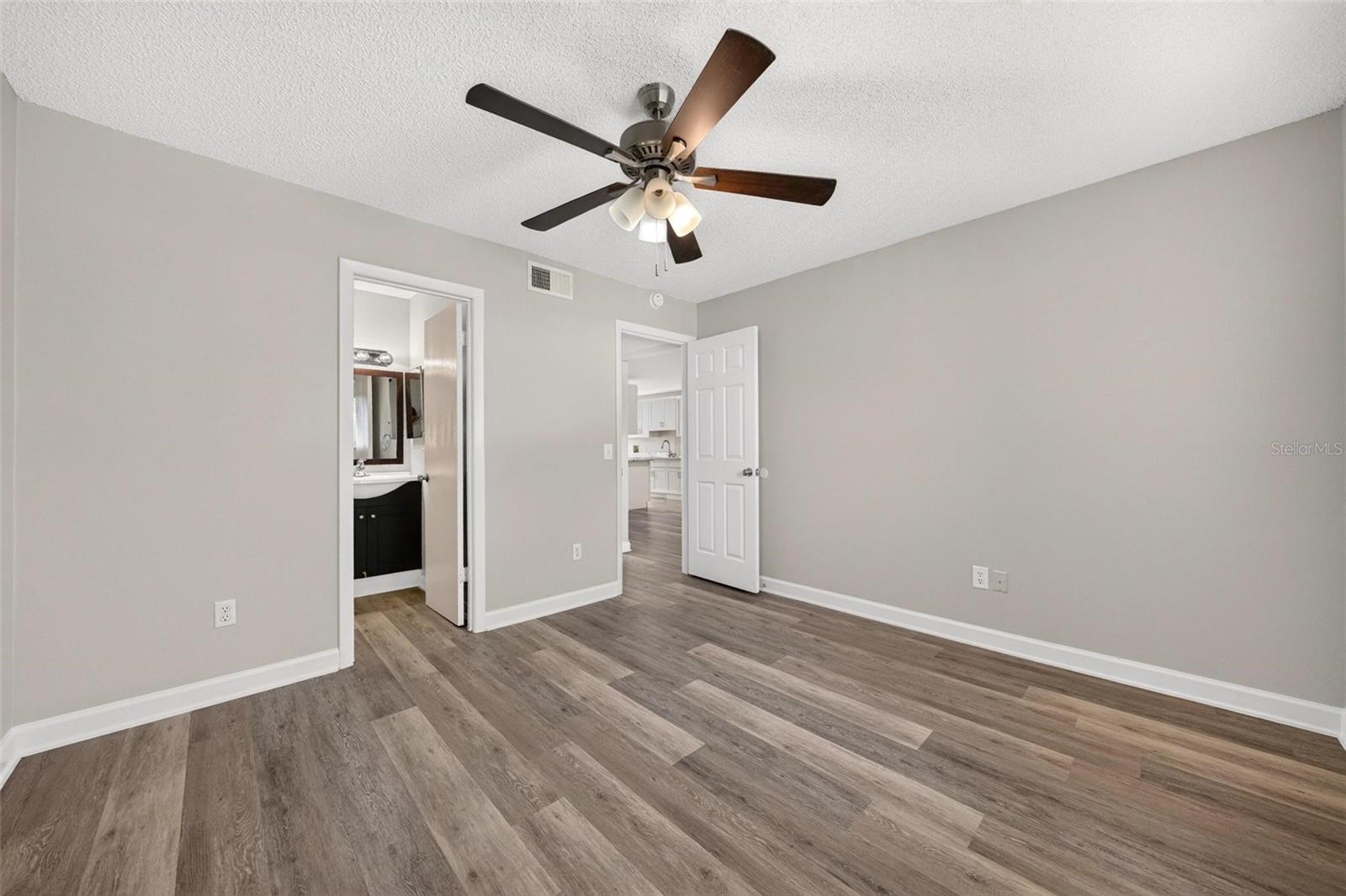 Townhouse at 459 W ROSEWOOD LN, TAVARES, photo 31 of 52