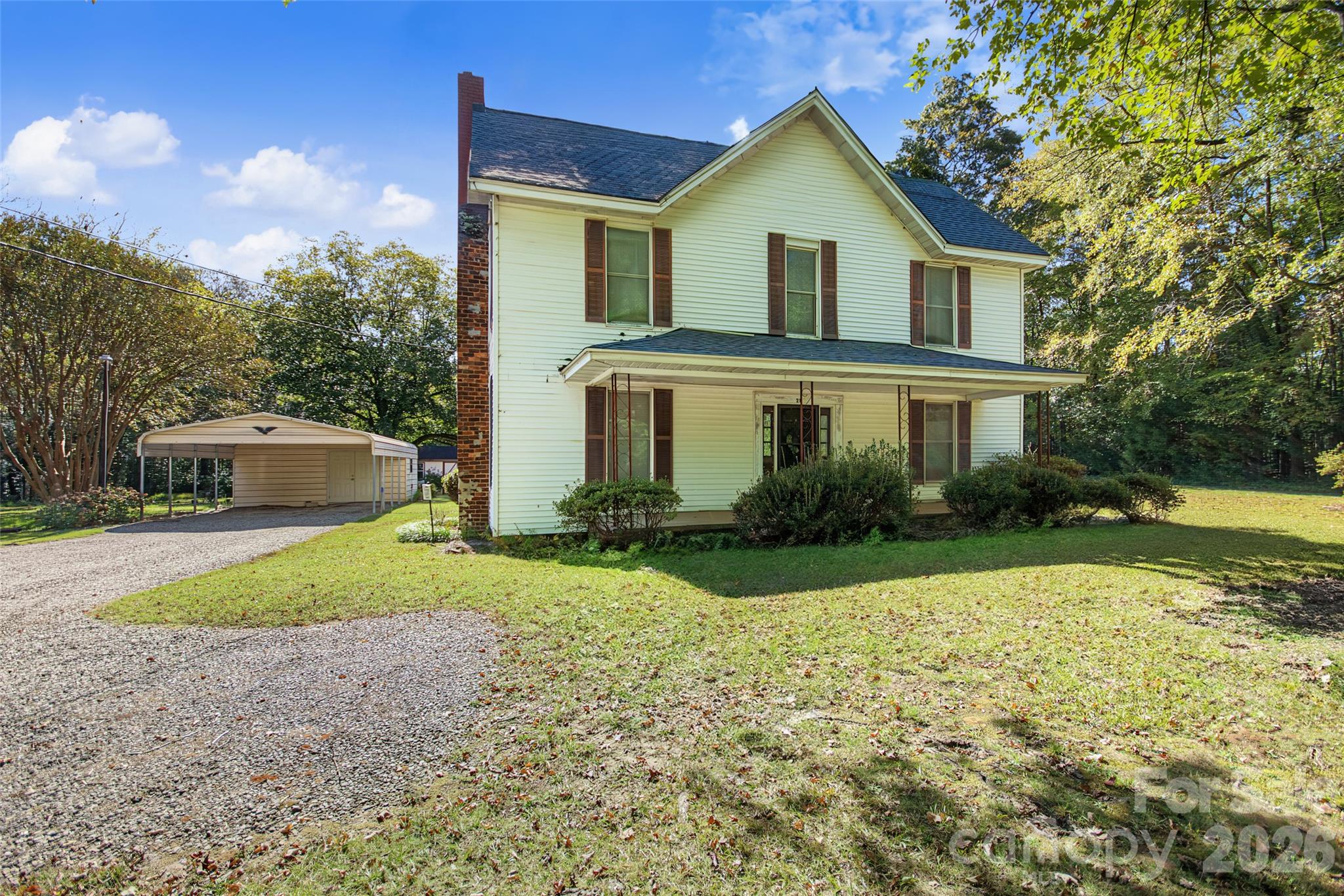 Single Family Residence at 211 Hill Haven Road, Statesville, photo 2 of 42