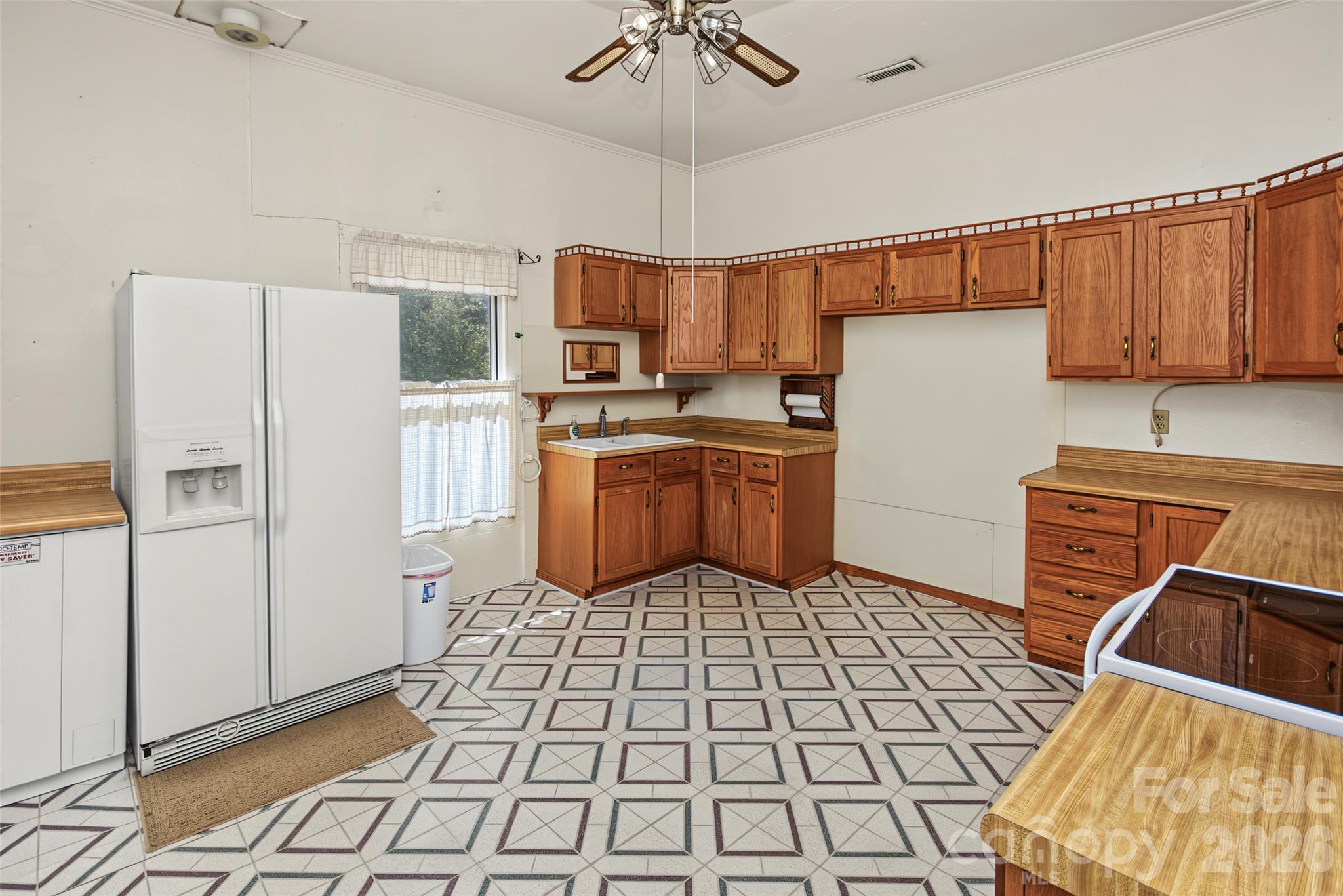 Single Family Residence at 211 Hill Haven Road, Statesville, photo 8 of 42