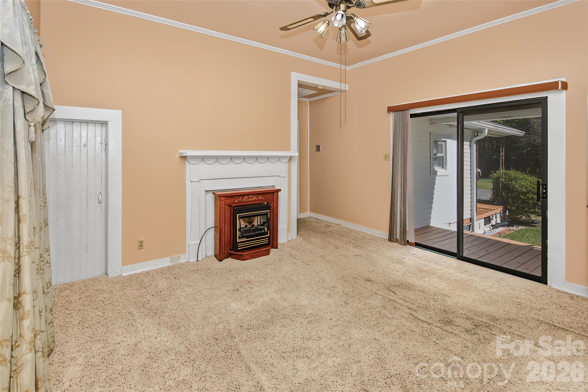Single Family Residence at 211 Hill Haven Road, Statesville, photo 10 of 42