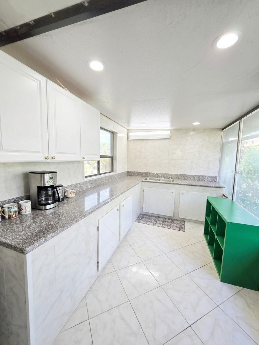 Single Family Residence at 205 W SIMON AVE, APOPKA, photo 18 of 53