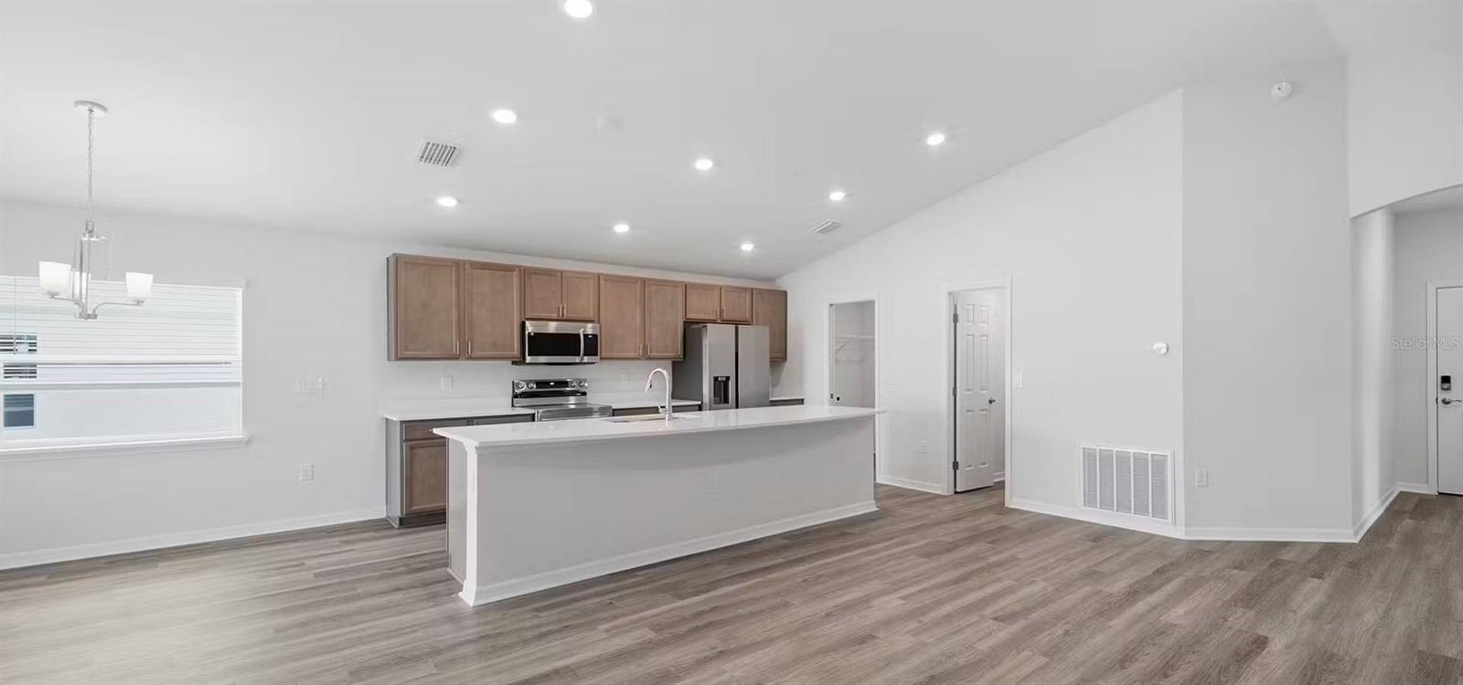 Single Family Residence at 957 CYPRESS CREEK RUN, ST CLOUD, photo 5 of 11