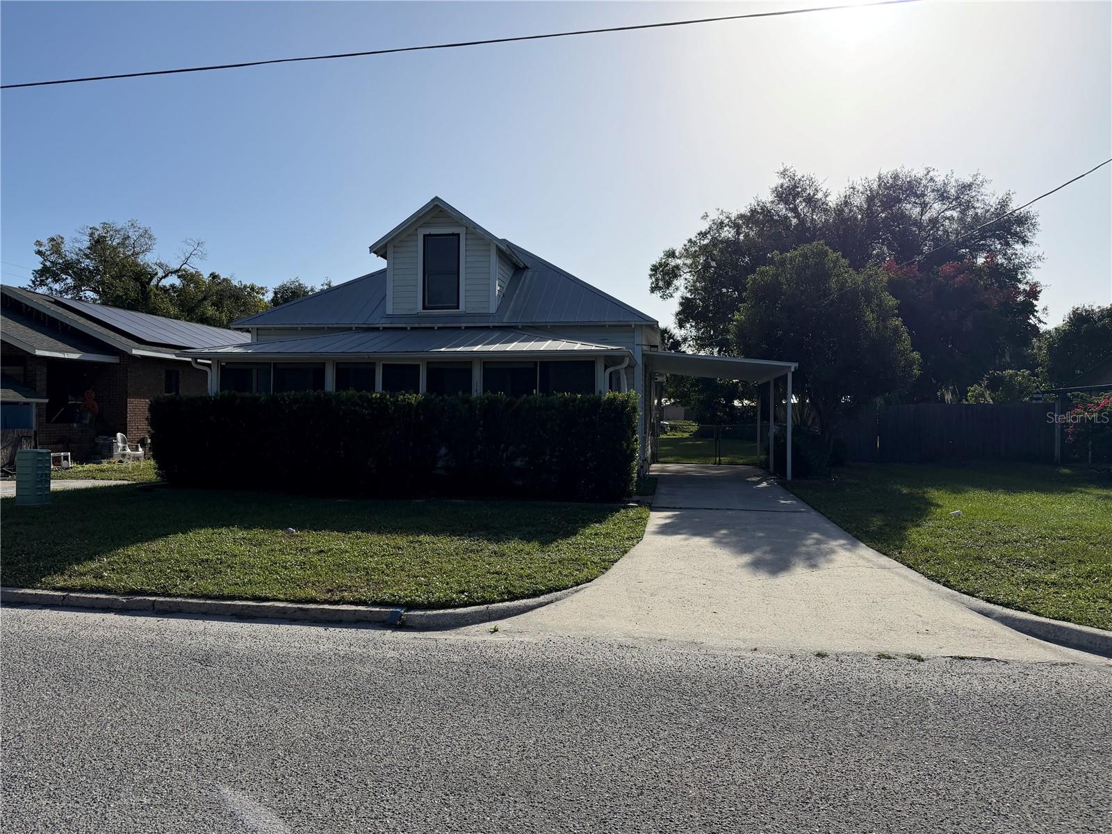 146 N HERNANDO AVE