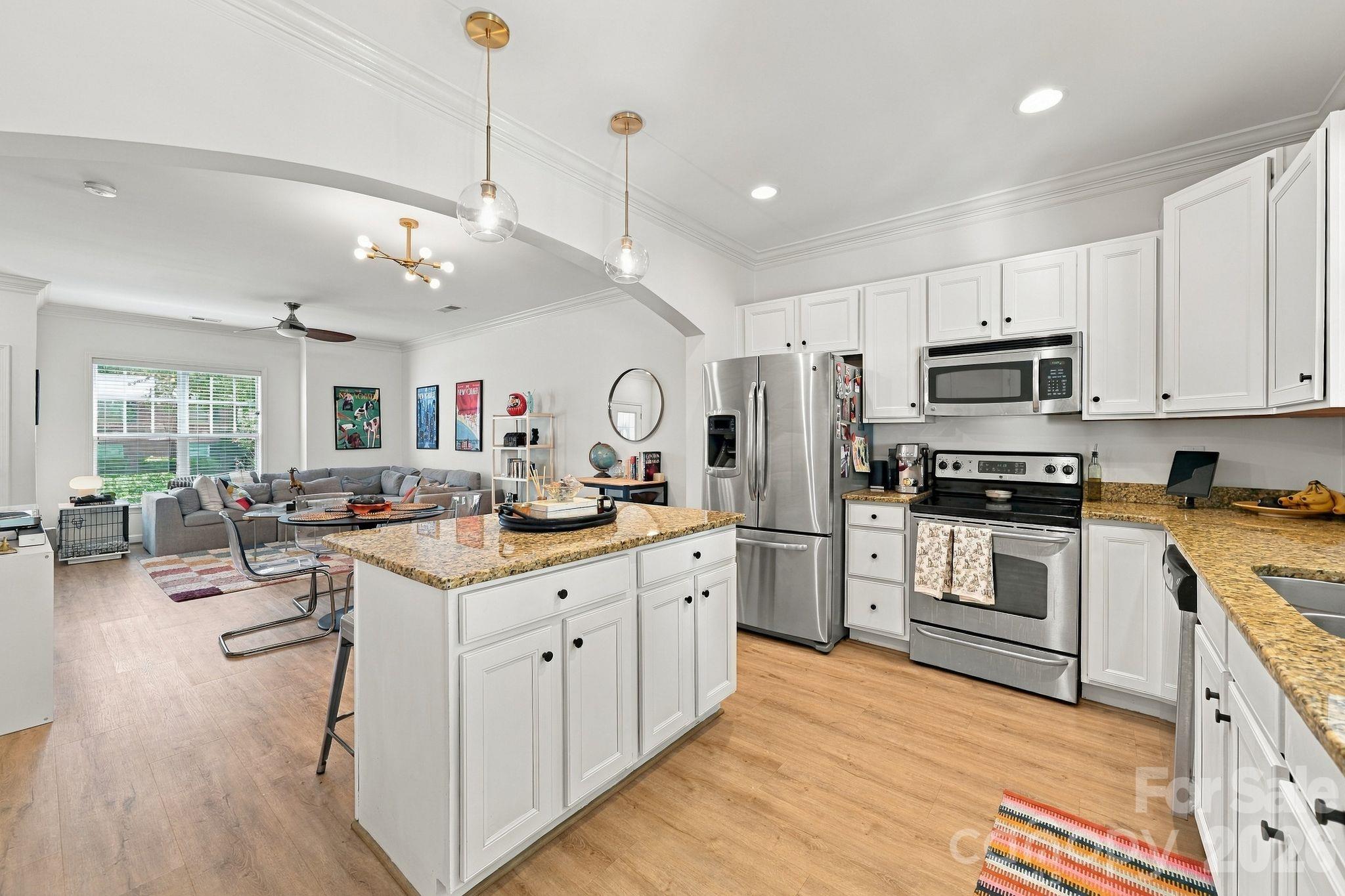 Condominium at 4124 Walker Road, Charlotte, photo 9 of 28