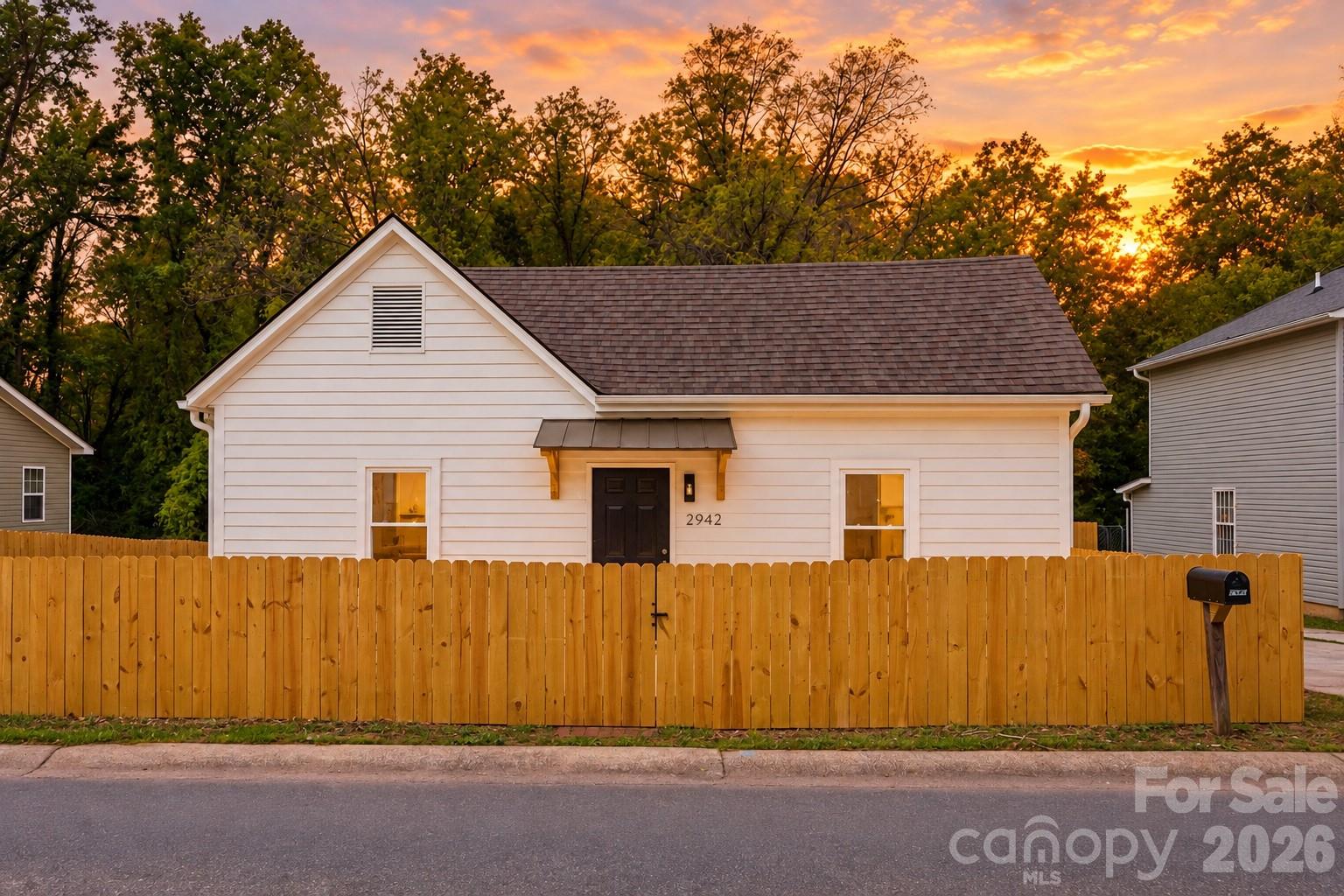Welcome home! - 2942 Reid Avenue, Charlotte