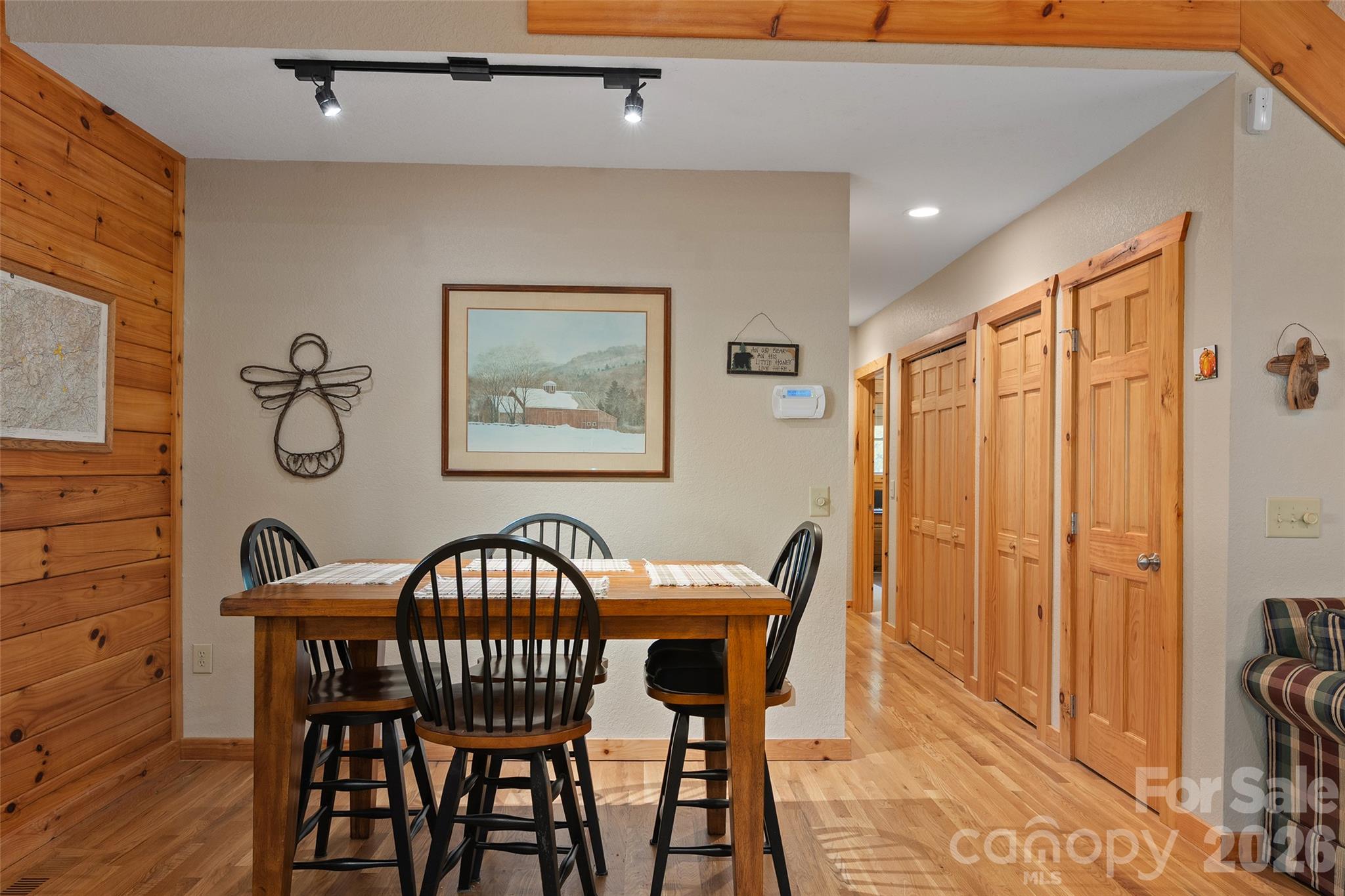 Single Family Residence at 77 Trapper Lane, Waynesville, photo 6 of 39