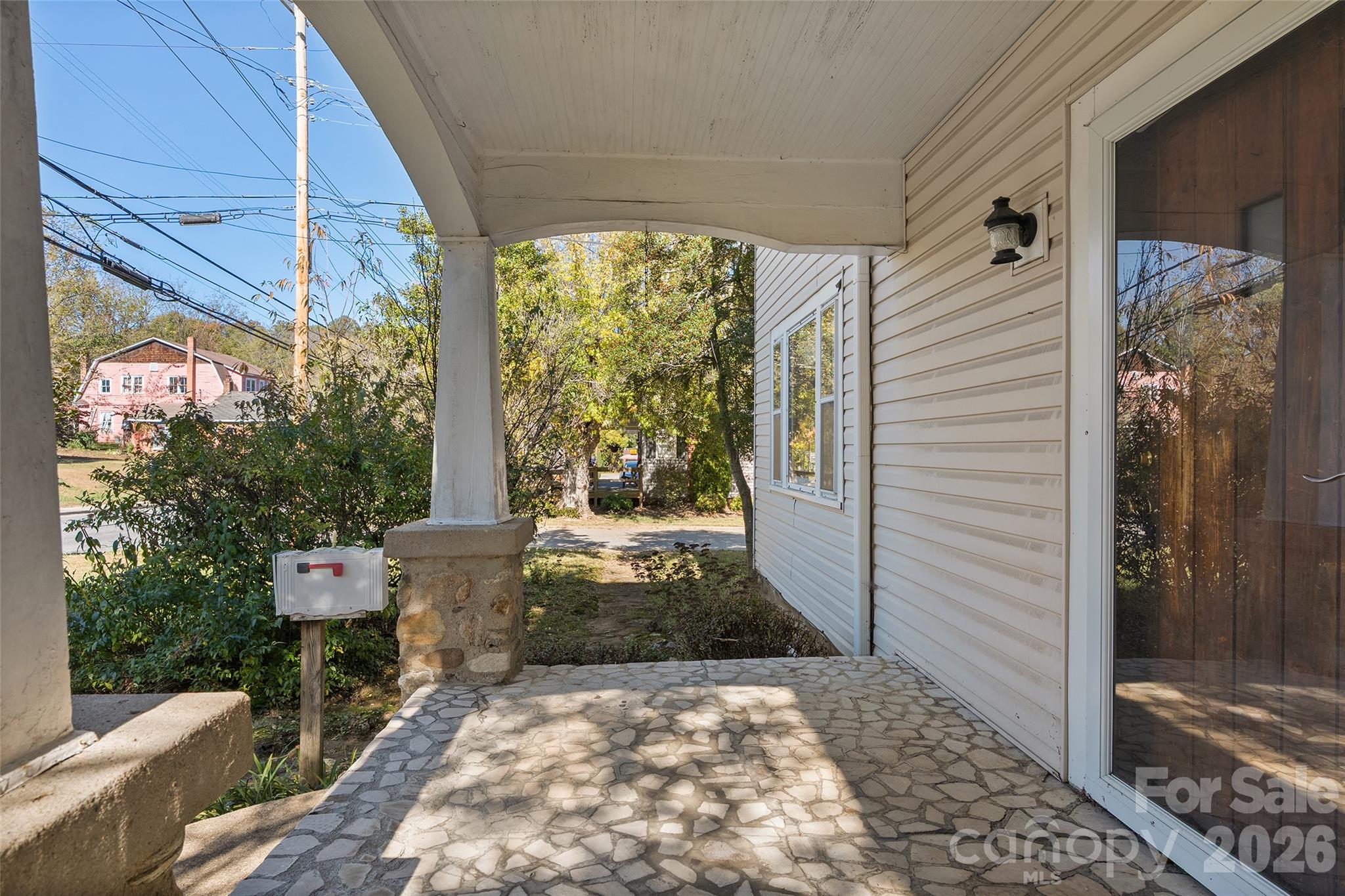 Single Family Residence at 589 Pisgah Drive, Canton, photo 4 of 42