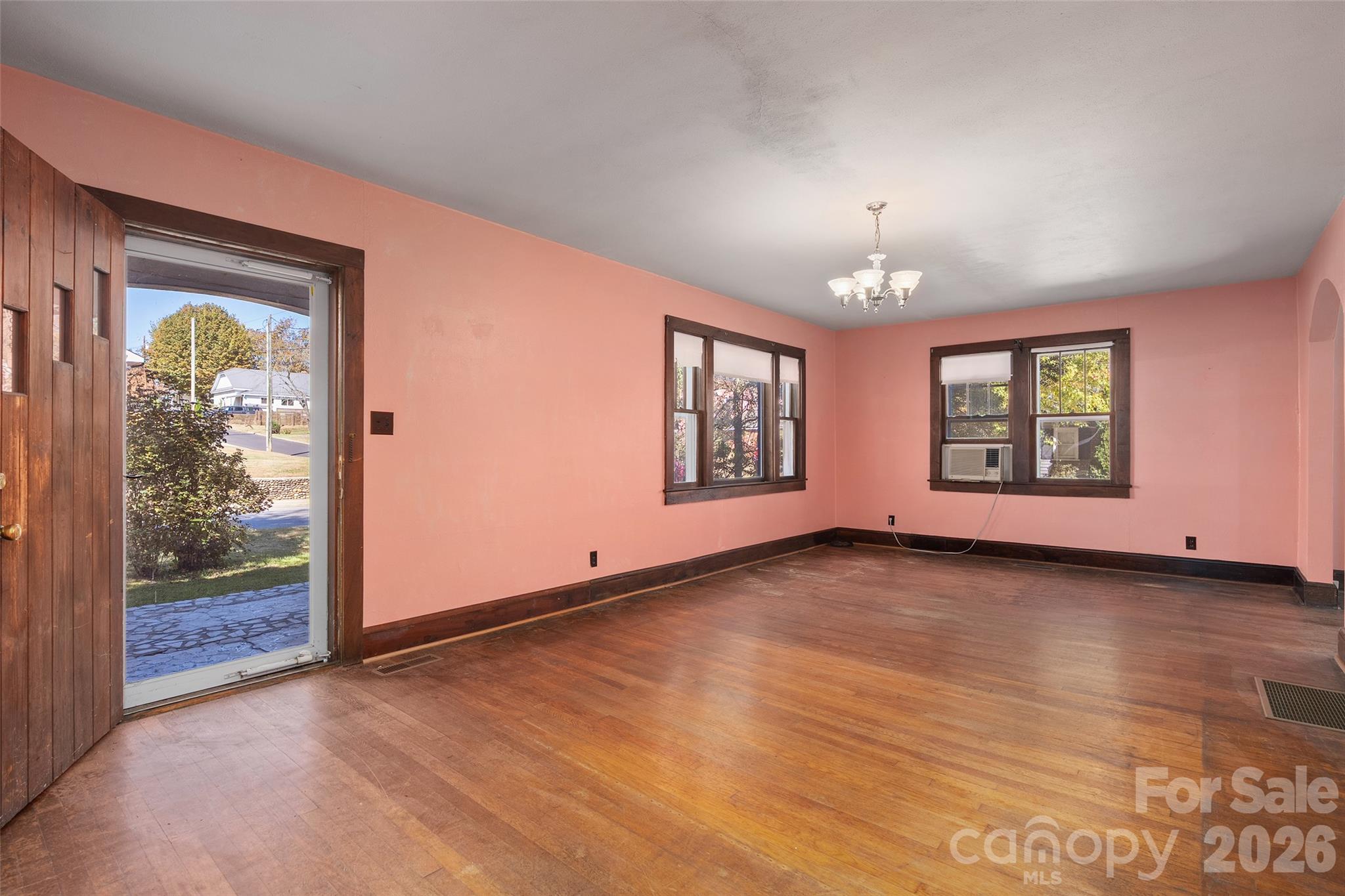 Single Family Residence at 589 Pisgah Drive, Canton, photo 7 of 42