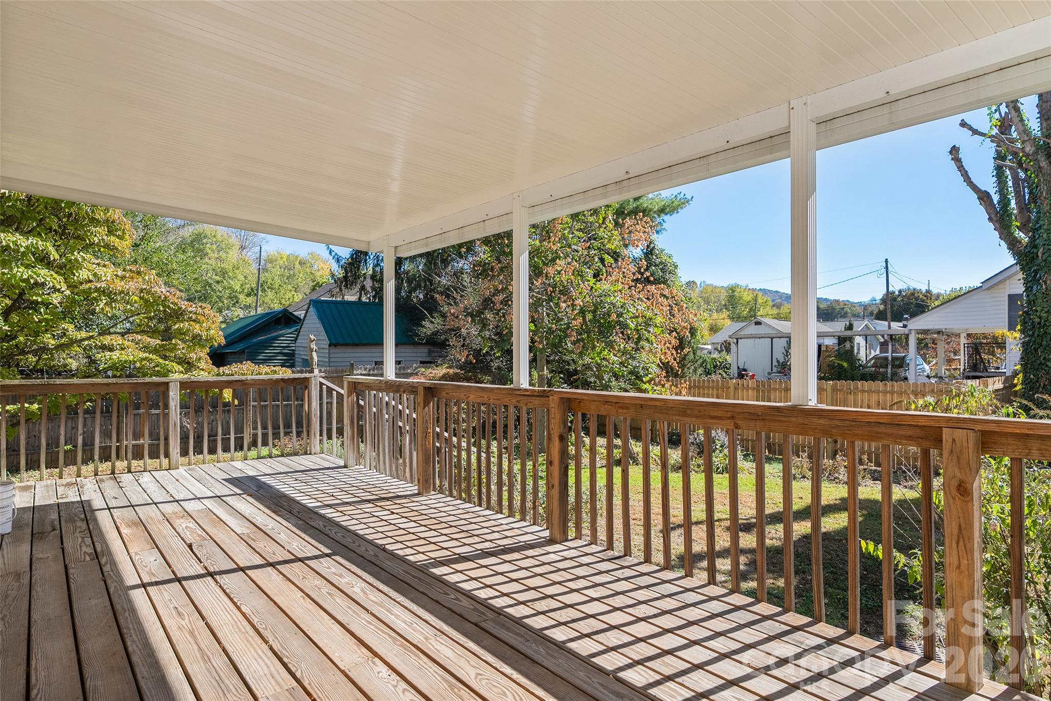 Single Family Residence at 589 Pisgah Drive, Canton, photo 12 of 42