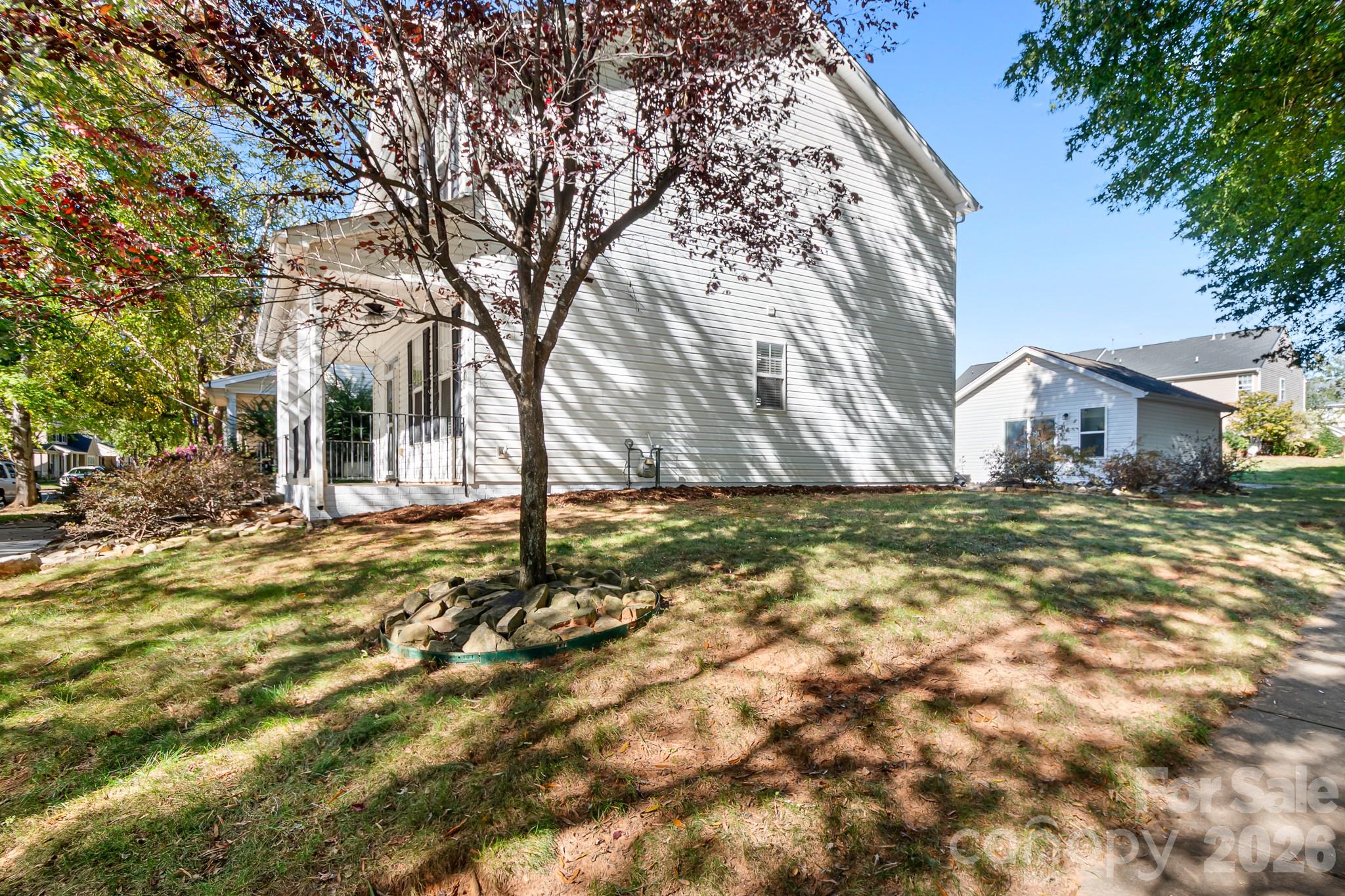 Single Family Residence at 15404 Crossing Gate Drive, Cornelius, photo 10 of 64