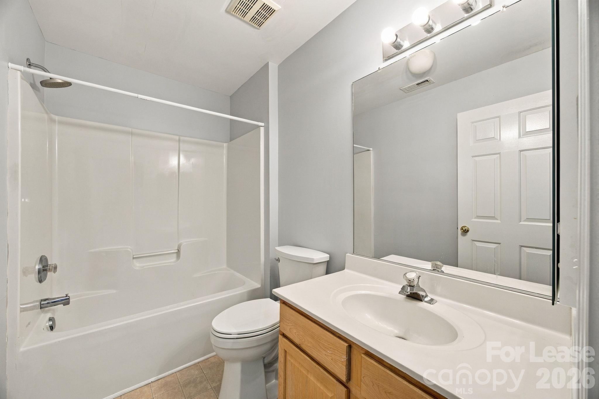 Townhouse at 1802 Robinwood Village Drive, Gastonia, photo 18 of 26