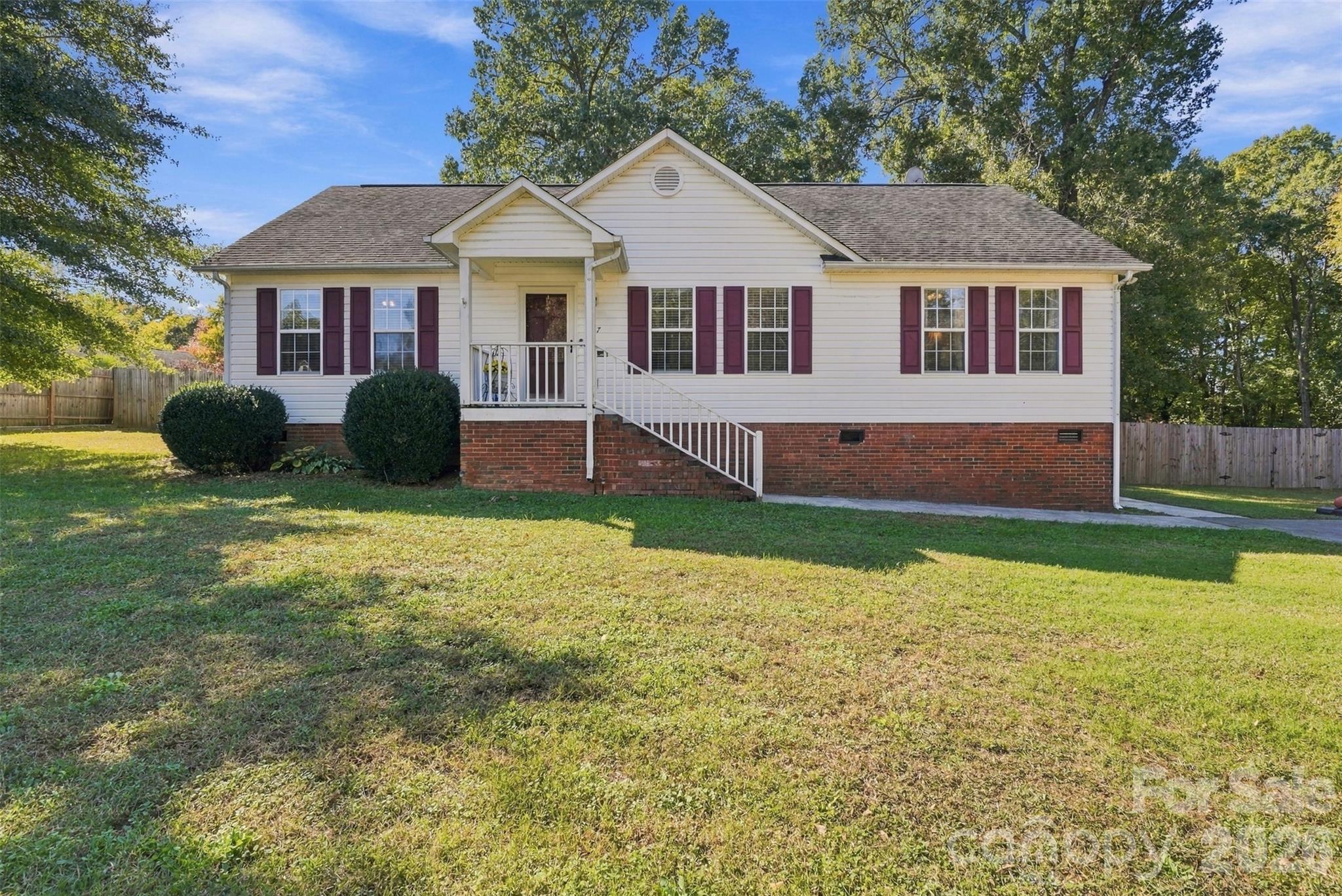 Single Family Residence at 507 Tanner Ridge Court, Rock Hill, photo 12 of 34