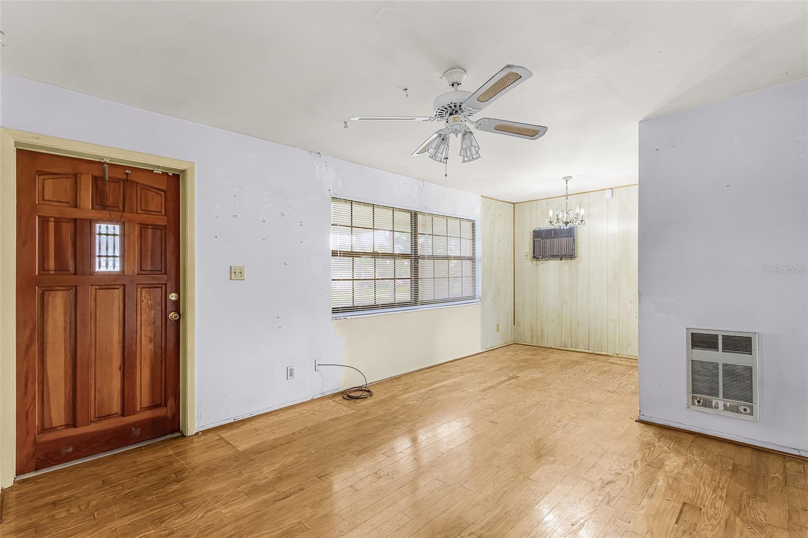 Single Family Residence at 2450 AZTEC DR, FORT MYERS, photo 6 of 25