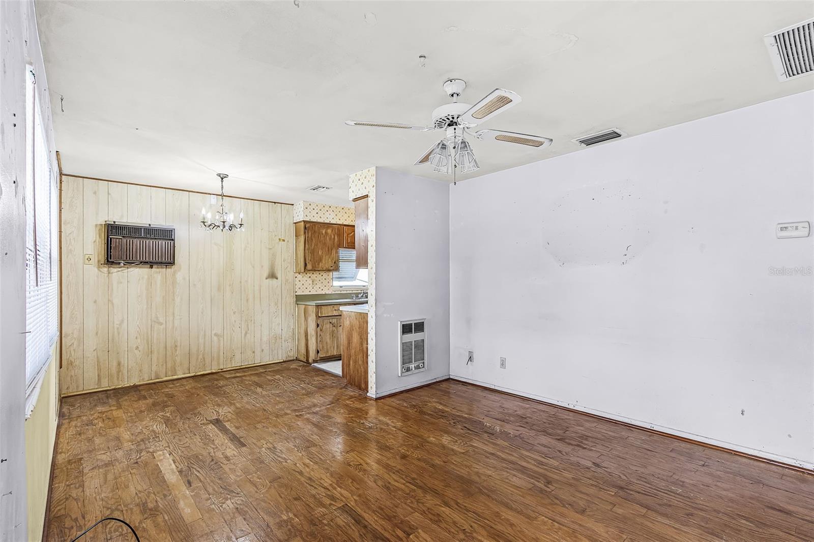 Single Family Residence at 2450 AZTEC DR, FORT MYERS, photo 16 of 25
